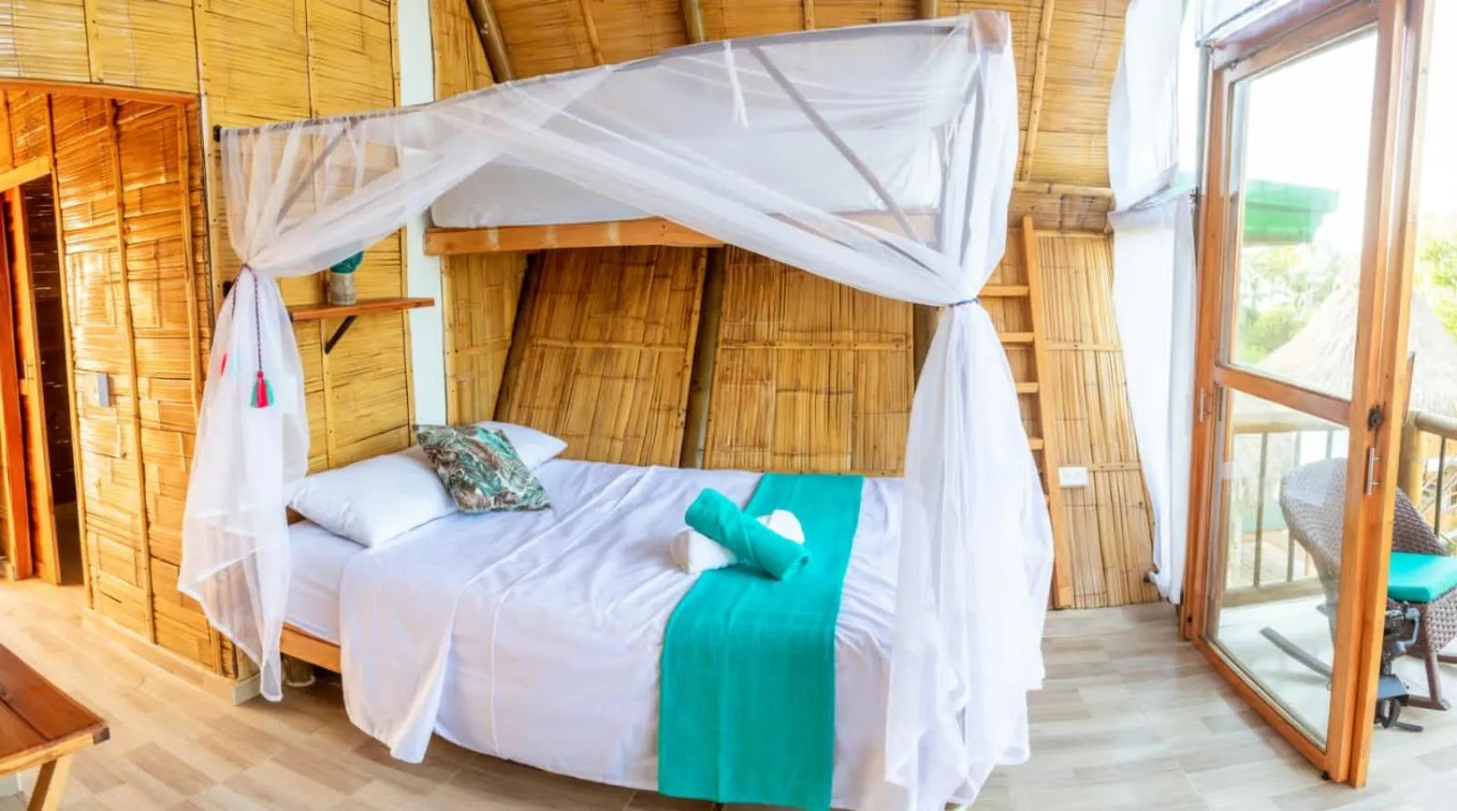 Bed in UUTTAAKA Eco-Hotel
