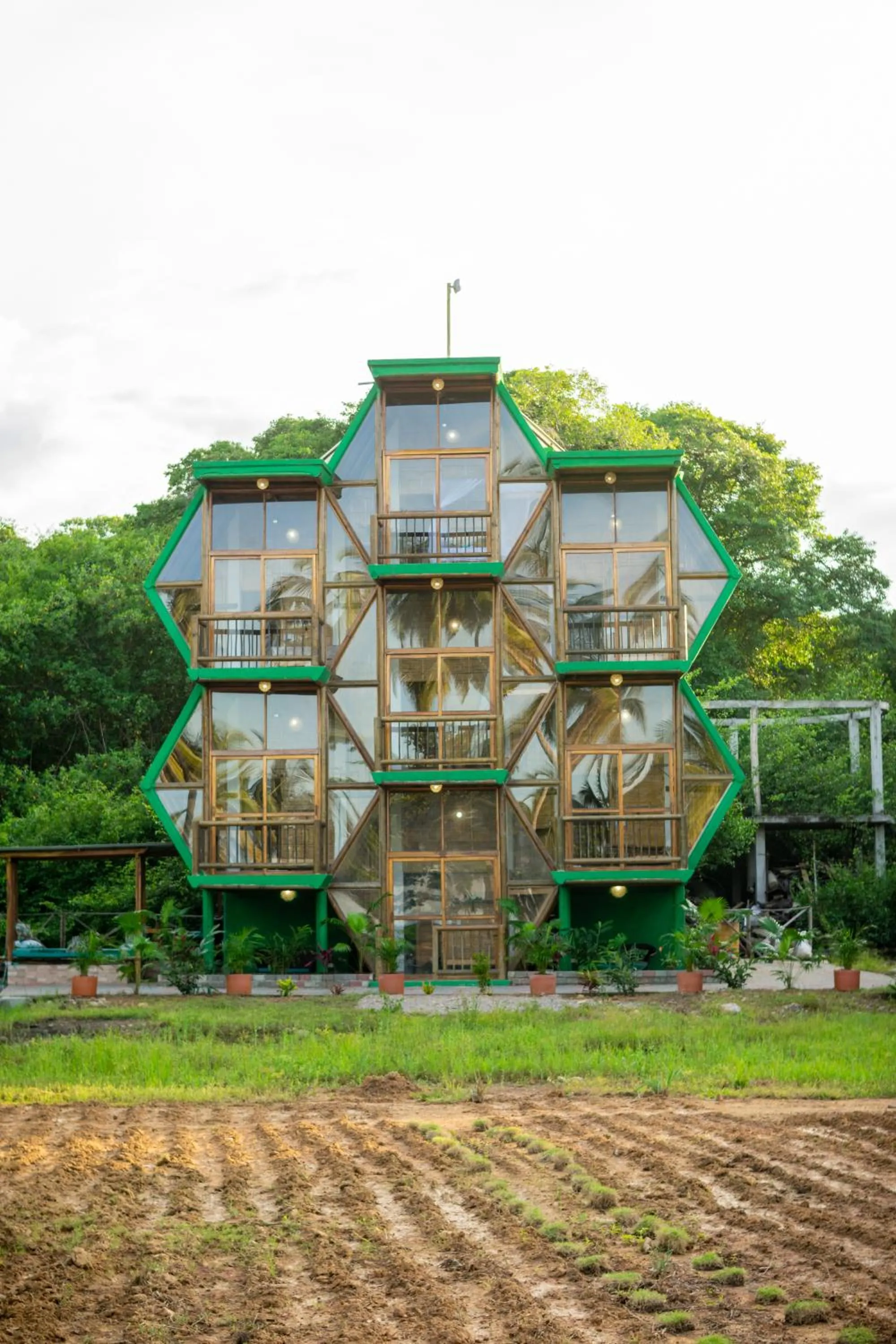 Property building in UUTTAAKA Eco-Hotel