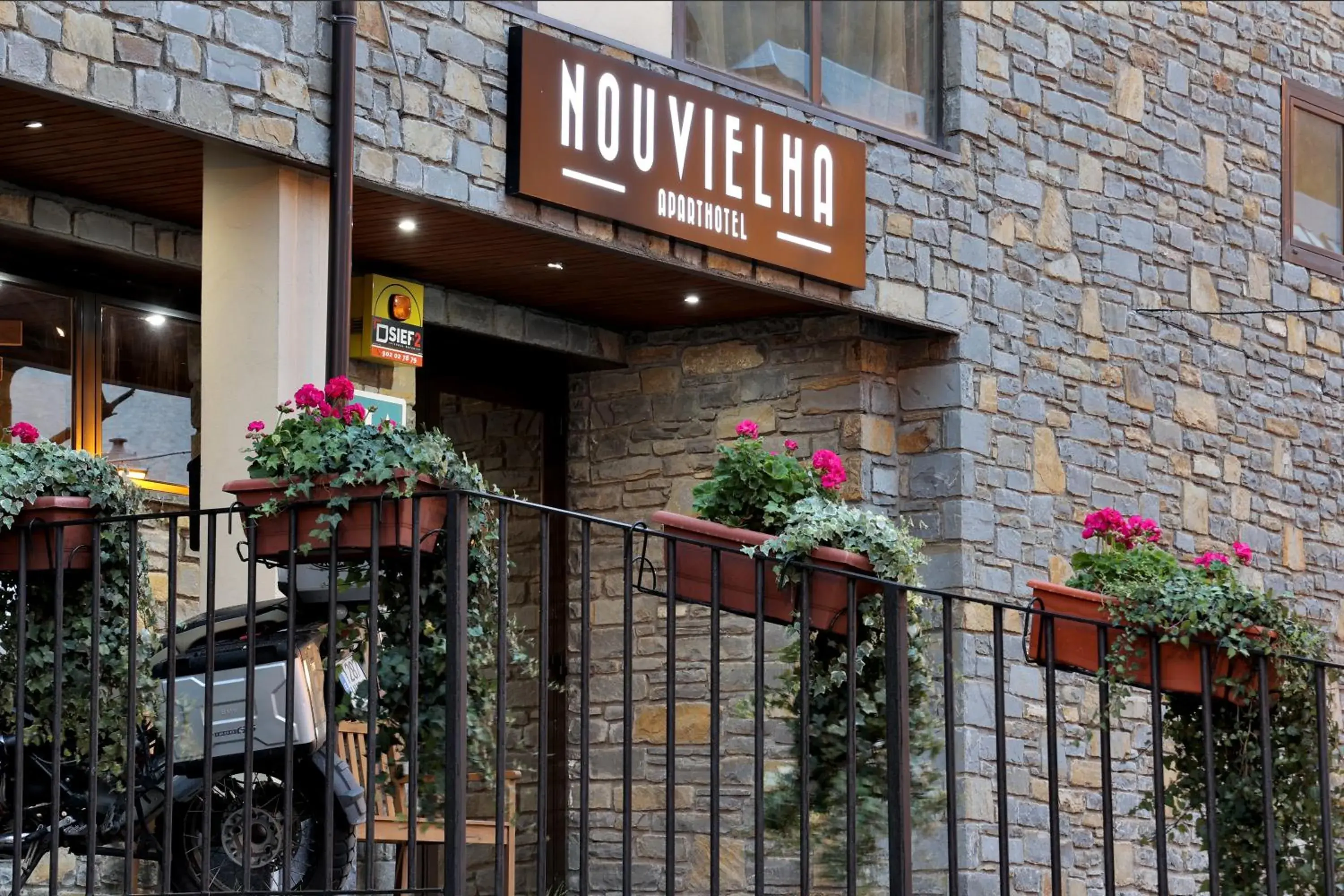 Facade/entrance in Aparthotel Nou Vielha Facade/entrance in Aparthotel Nou Vielha