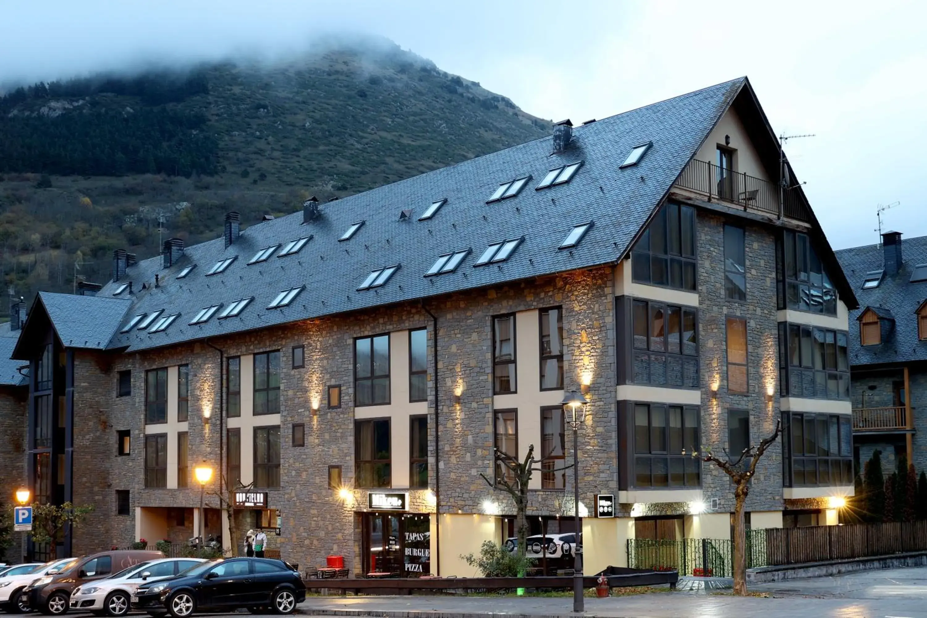 Property building in Aparthotel Nou Vielha Property building in Aparthotel Nou Vielha