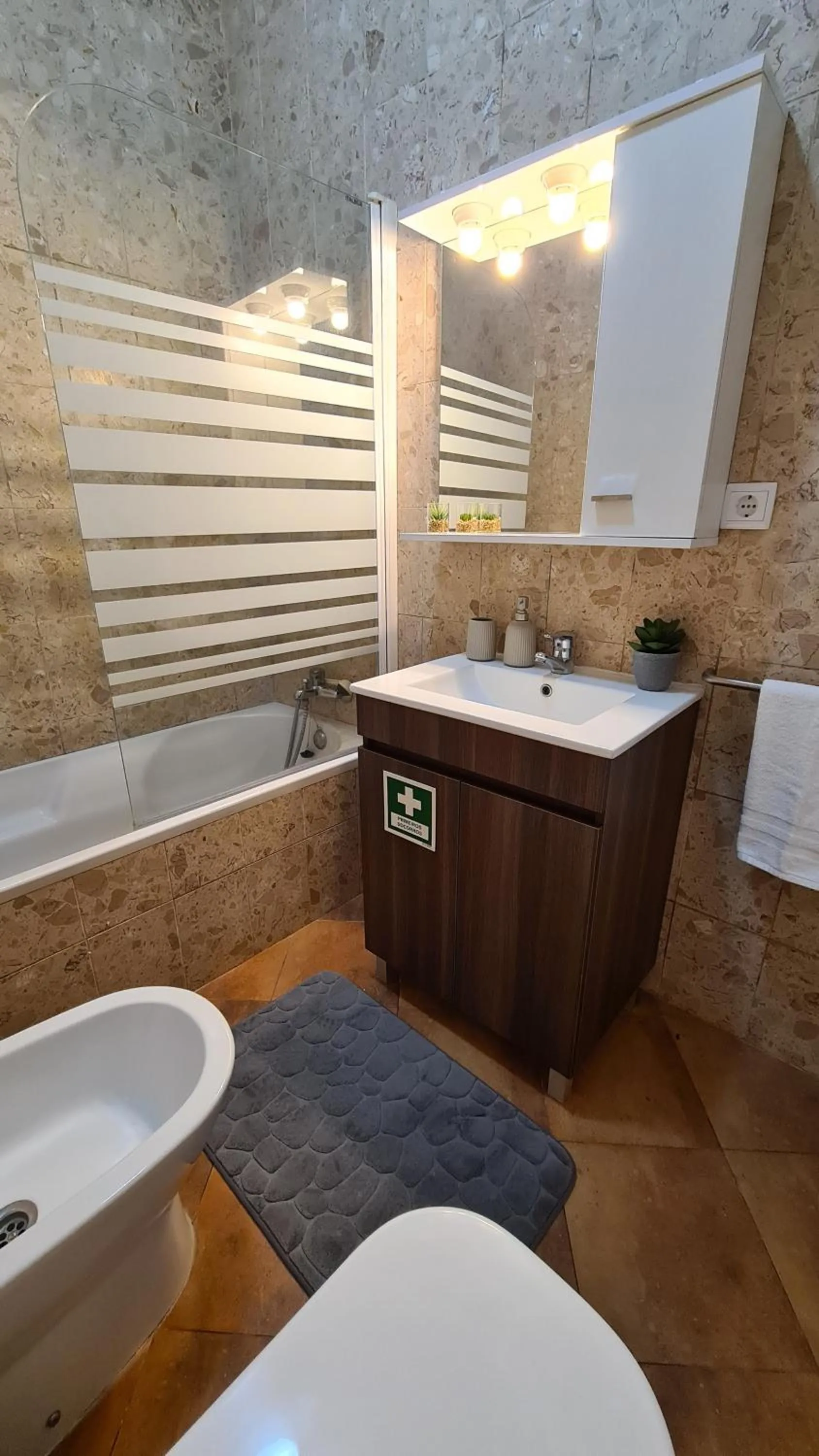 Shower in Santa Clara Apartments