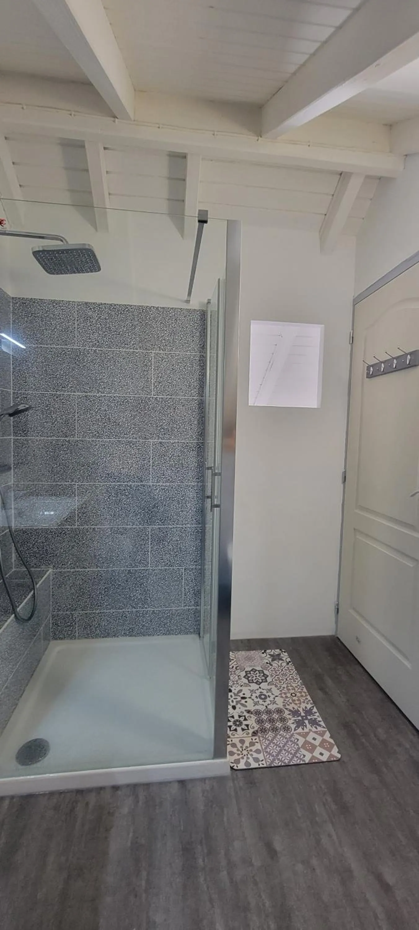 Shower in Sublime appartement face à la mer, vue panoramique