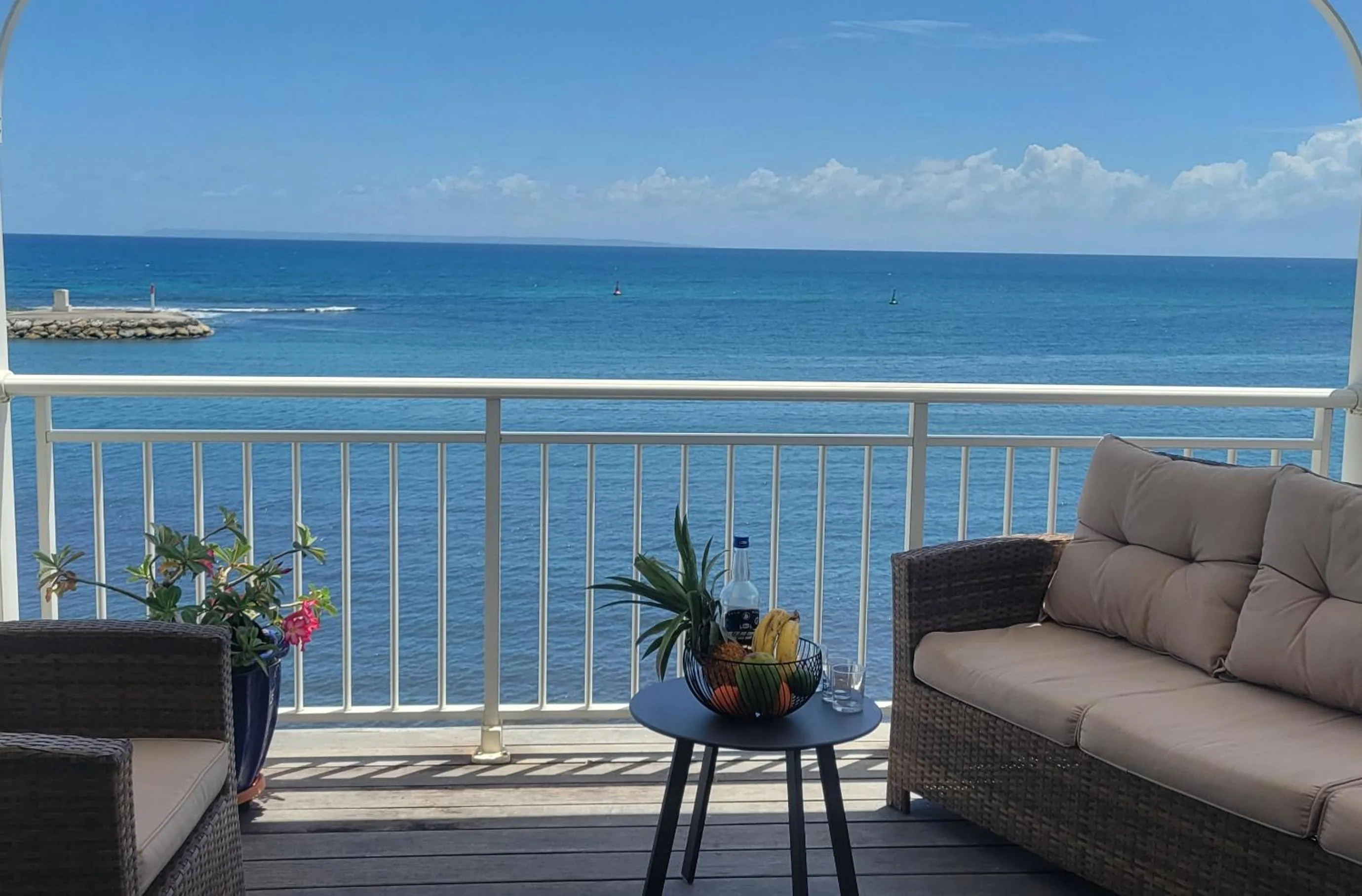 Patio in Sublime appartement face à la mer, vue panoramique