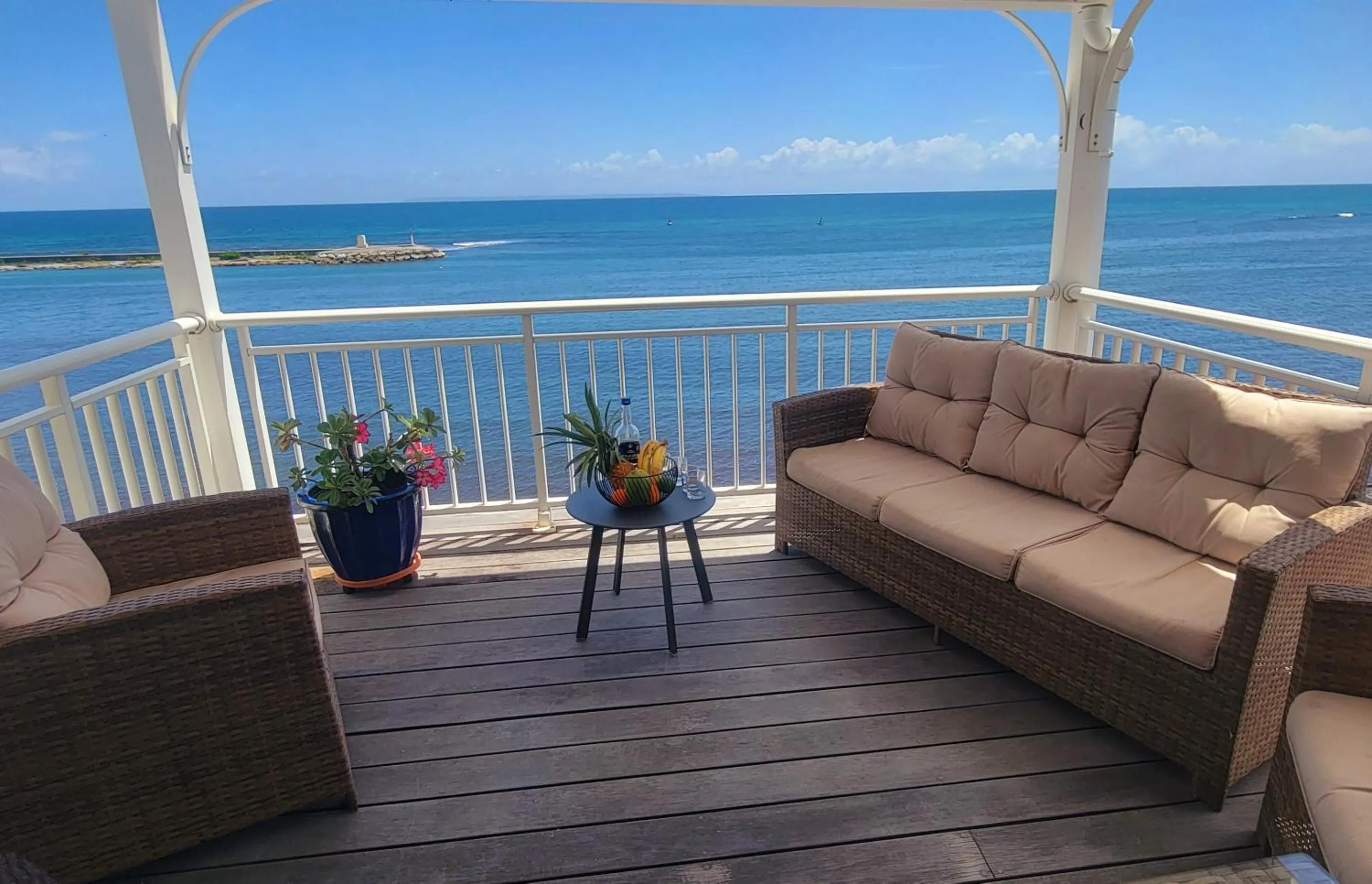 Patio in Sublime appartement face à la mer, vue panoramique