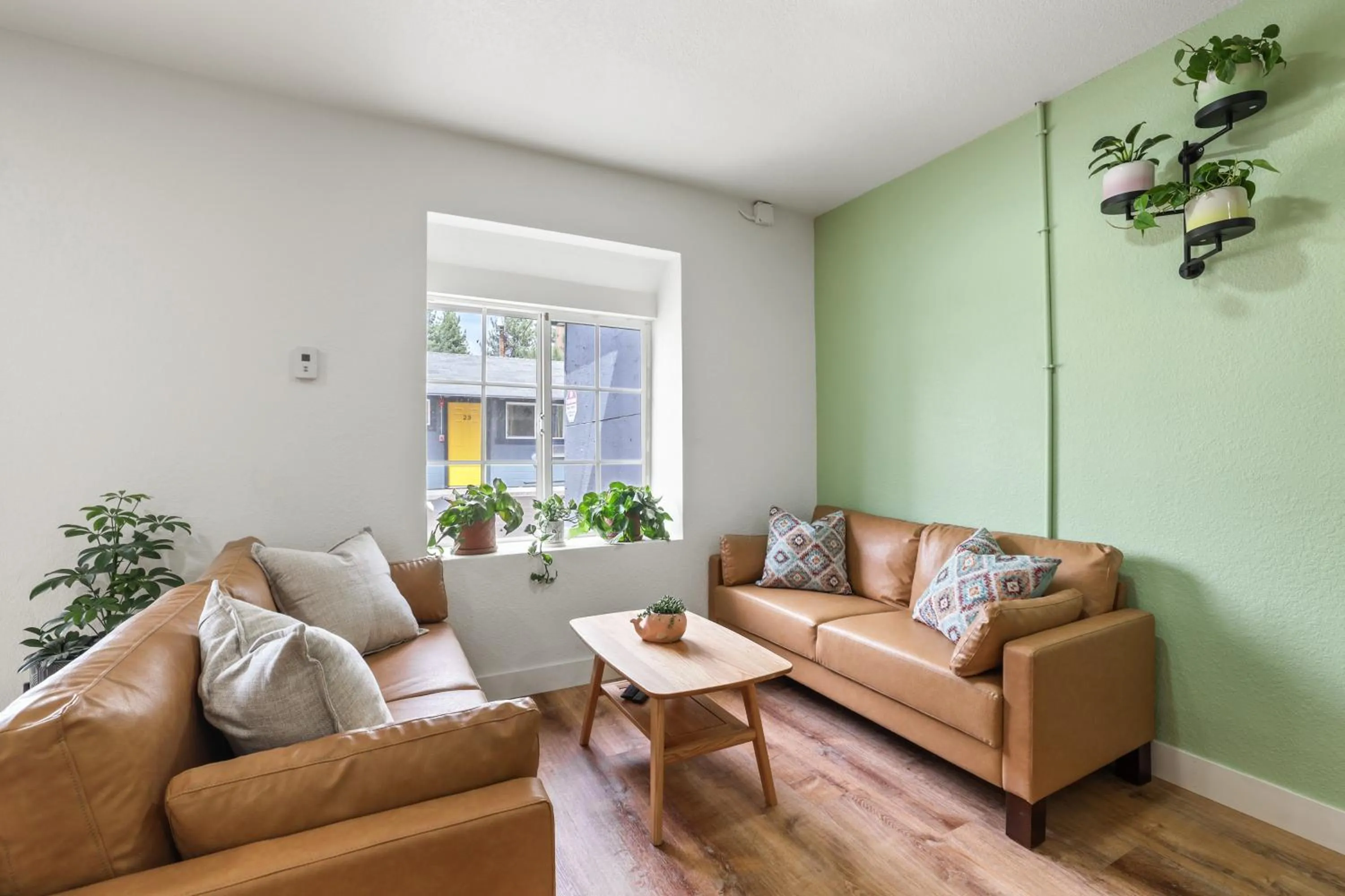Kitchen or kitchenette in Tahoe Mountain Inn