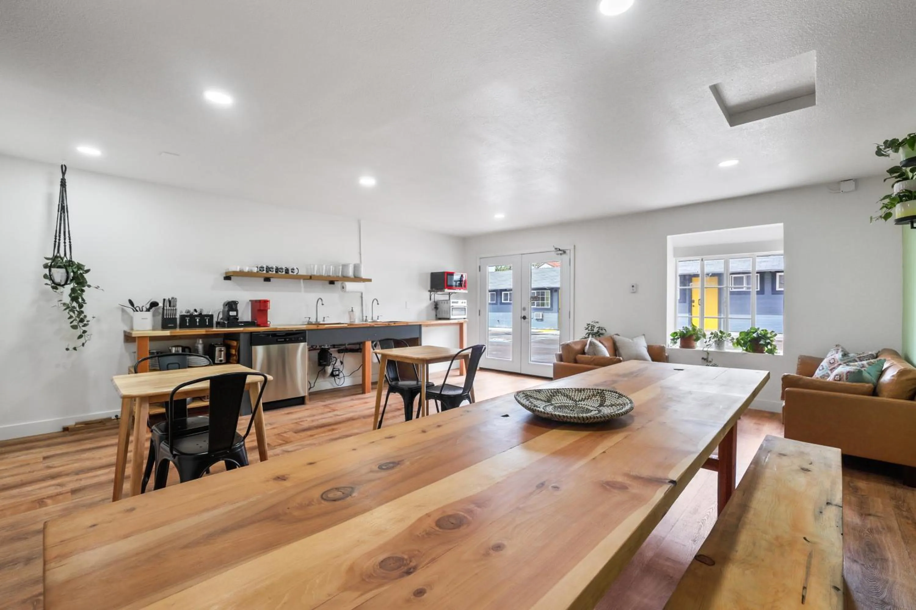 Kitchen or kitchenette in Tahoe Mountain Inn