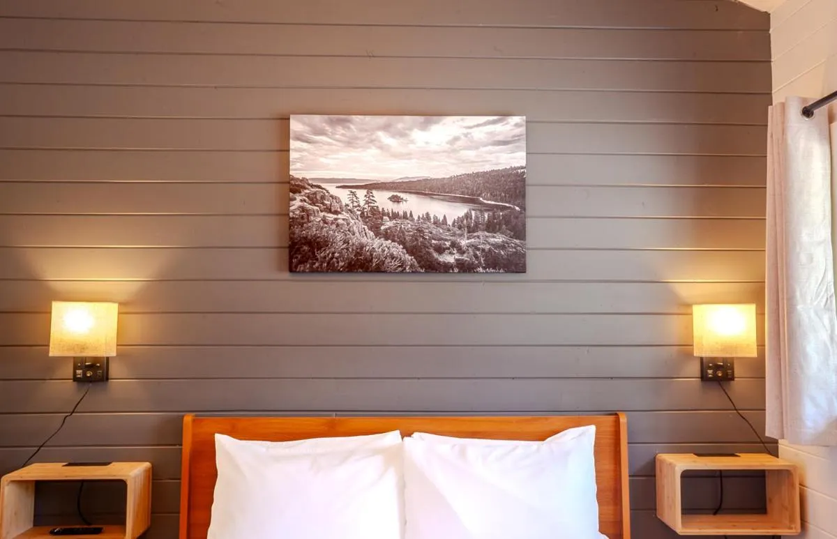 Bed in Tahoe Mountain Inn