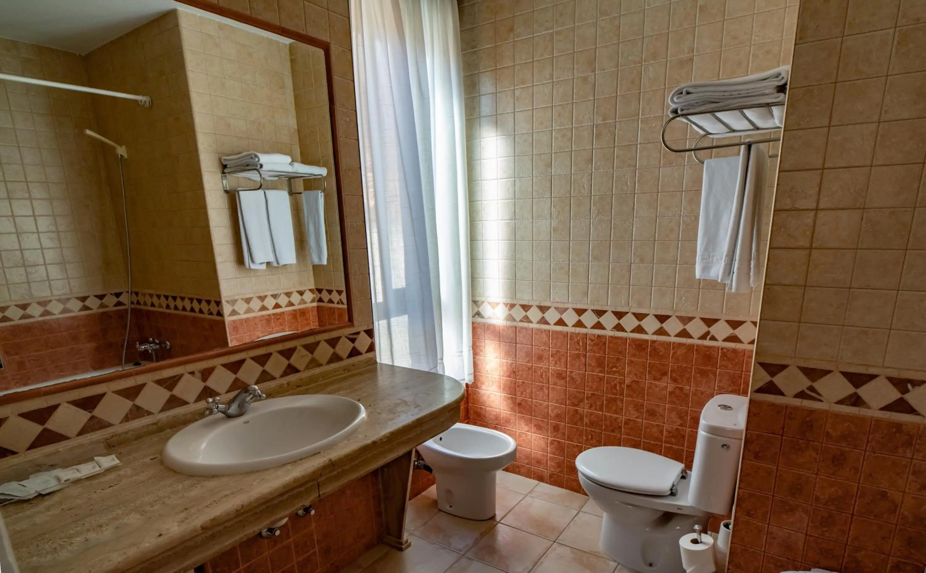 Bathroom in Hotel Alfonso IX