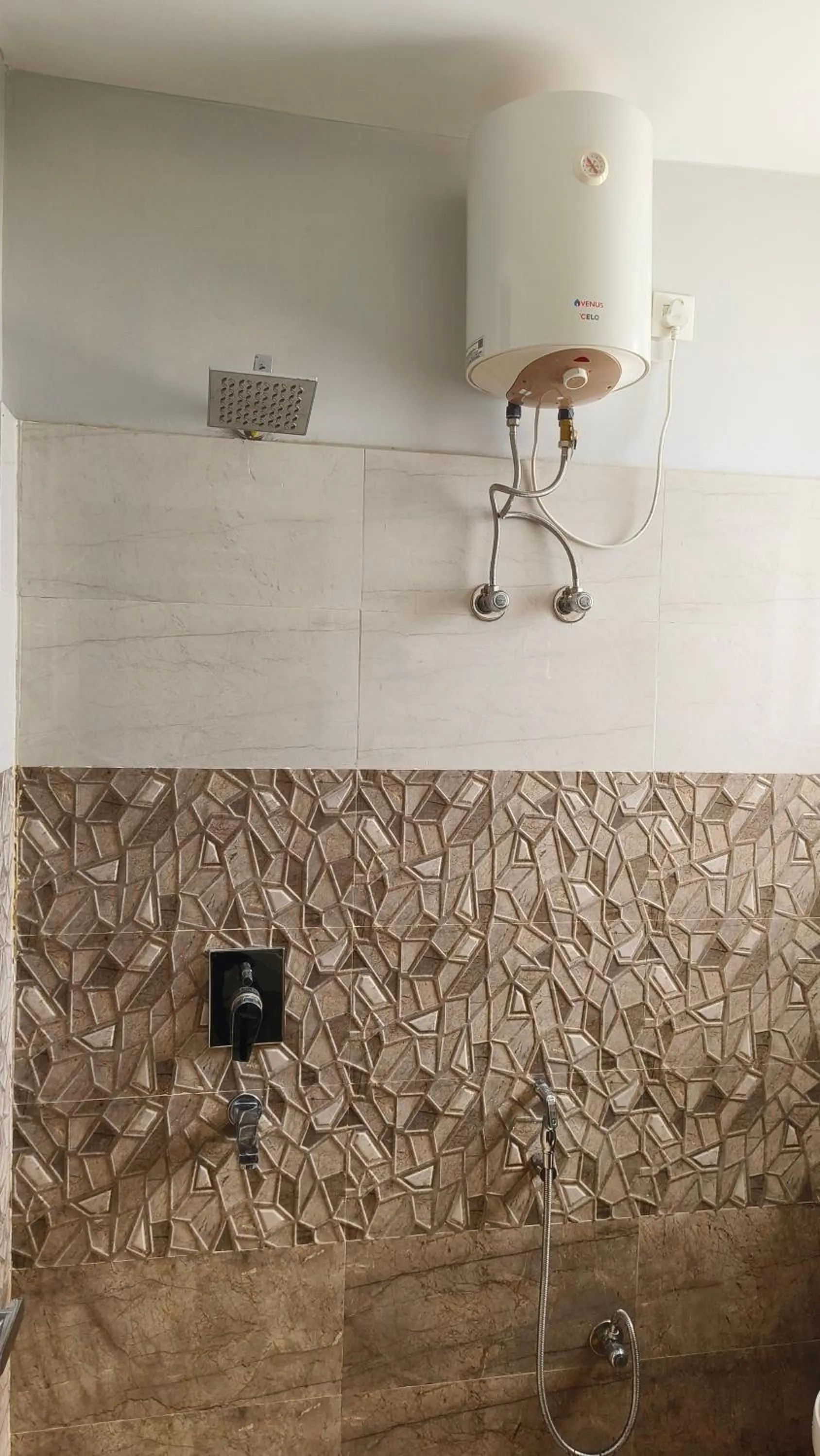 Shower in HOTEL AMAR PALACE BHARATPUR