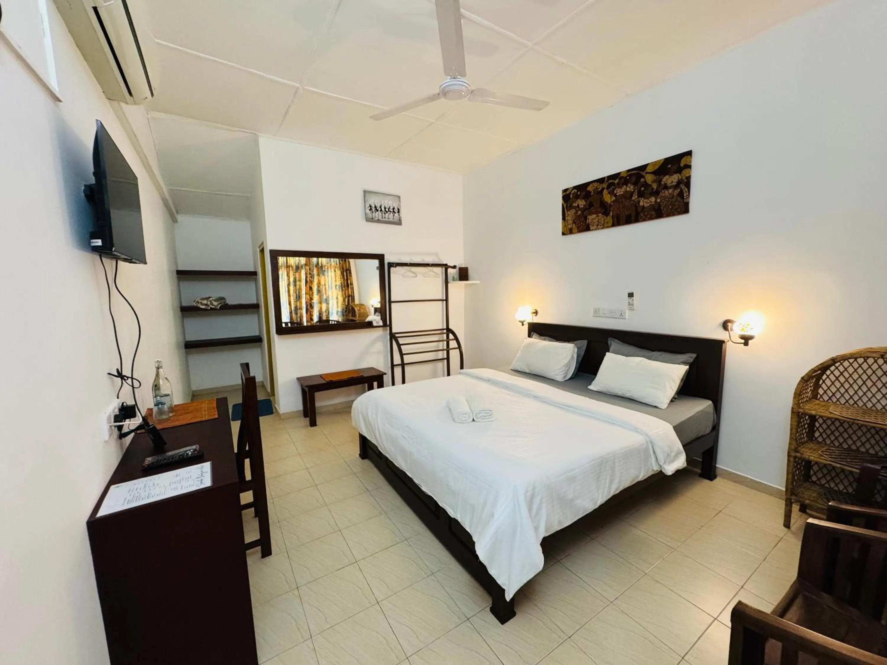 Bedroom, Bed in Shanthi Boutique Villa