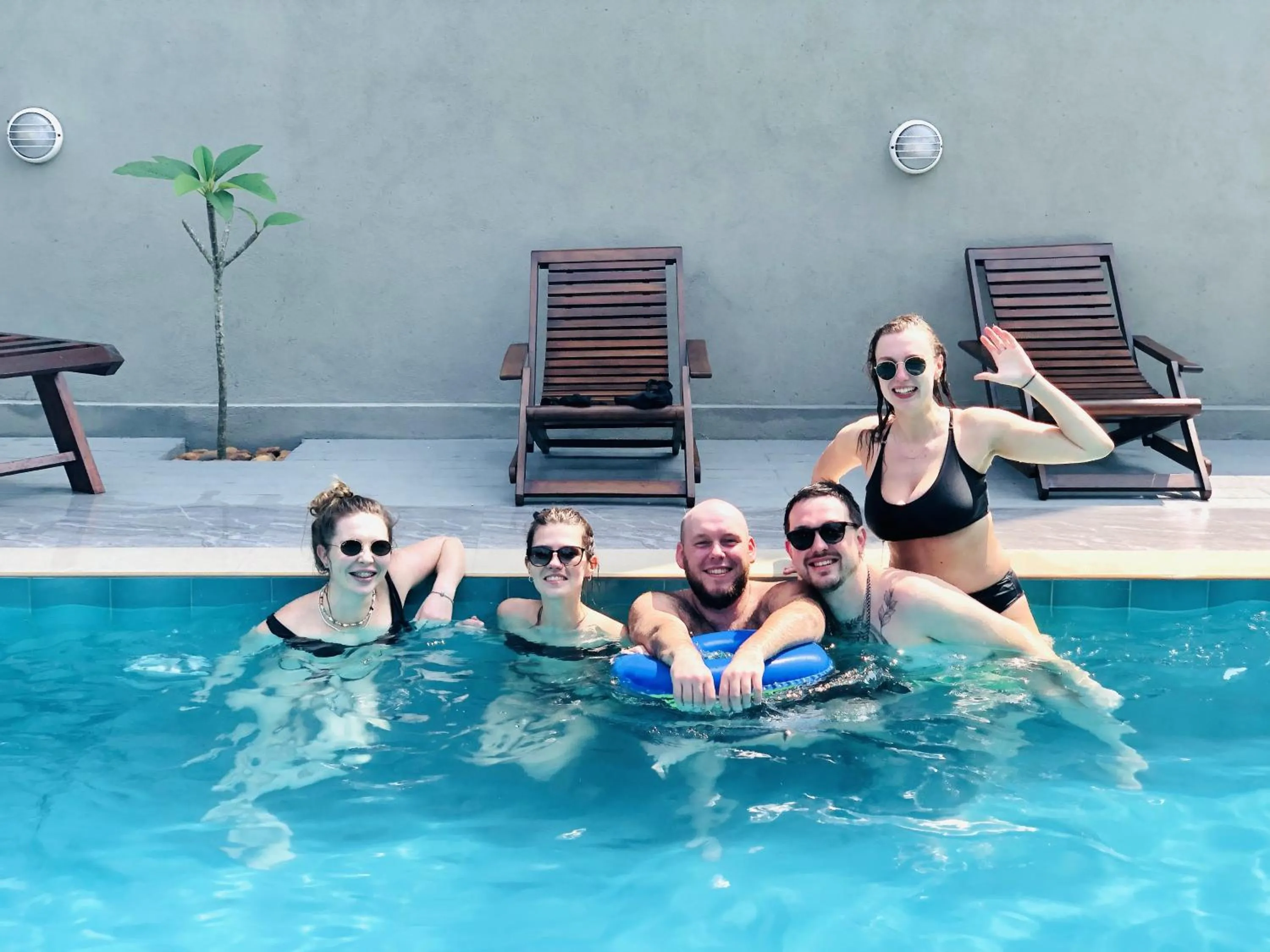 Guests in Shanthi Boutique Villa