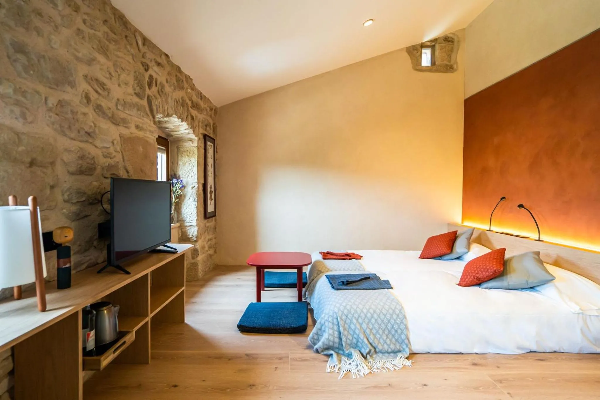 Twin Room - single occupancy in Hotel japonès Puigpinós