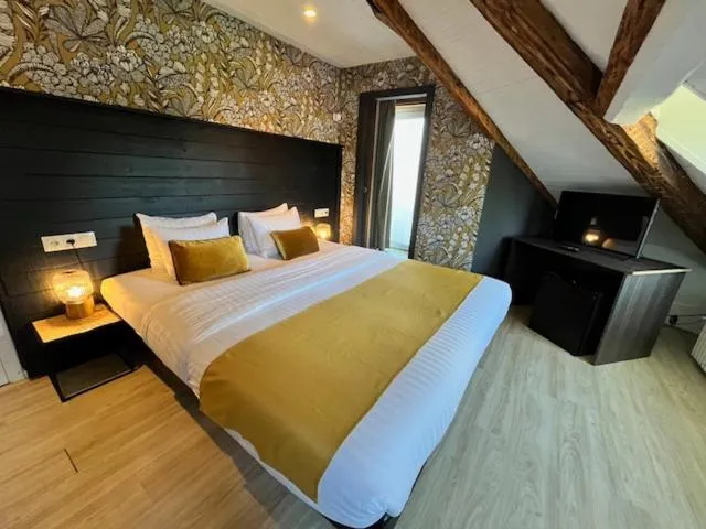 Bed in La Villa Blanche Spa