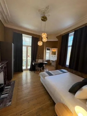 Bed in La Villa Blanche Spa