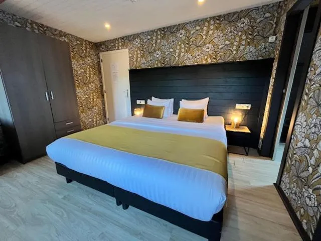 Bed in La Villa Blanche Spa