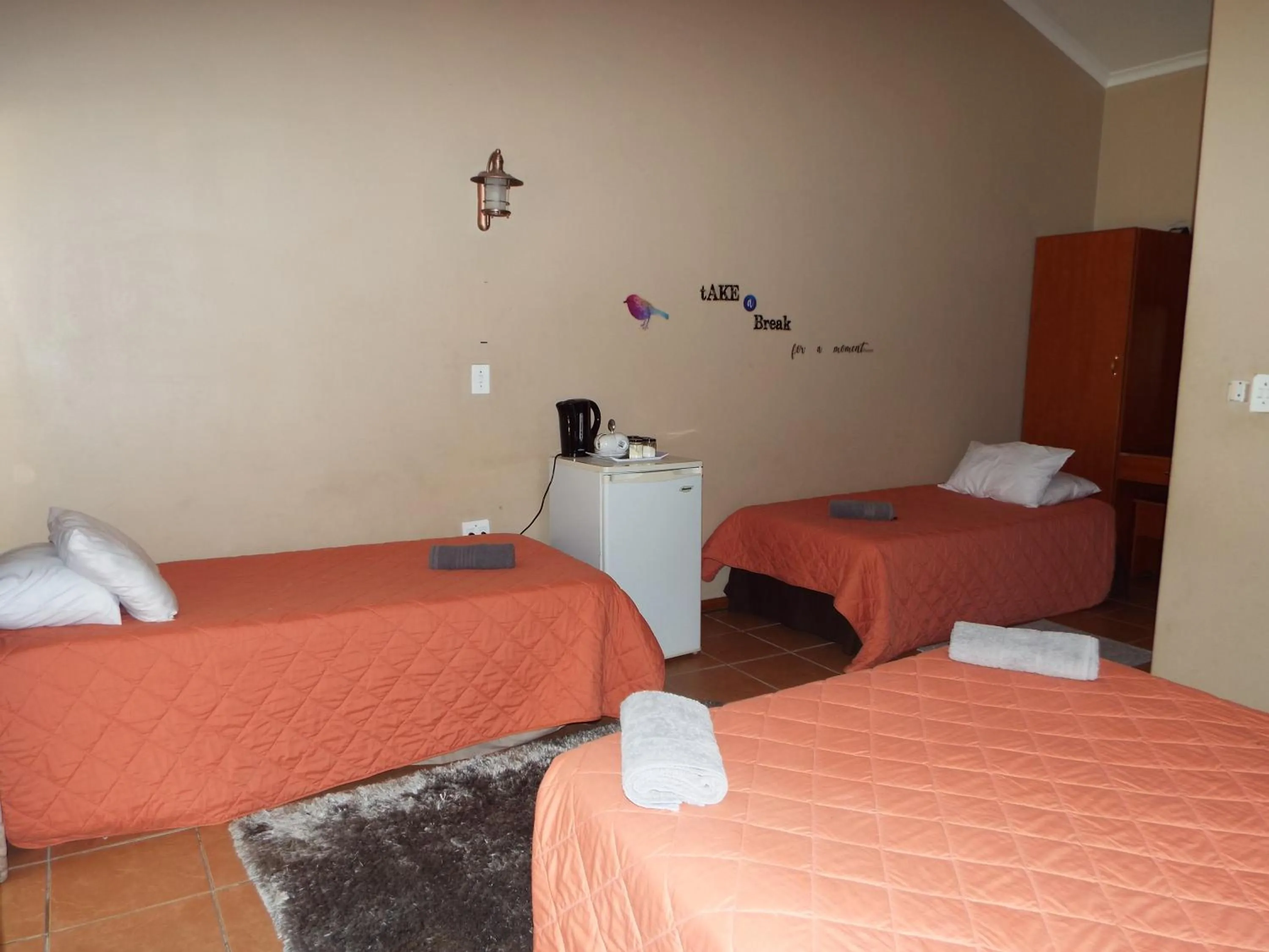 Photo of the whole room, Bed in Aloes Country Inn