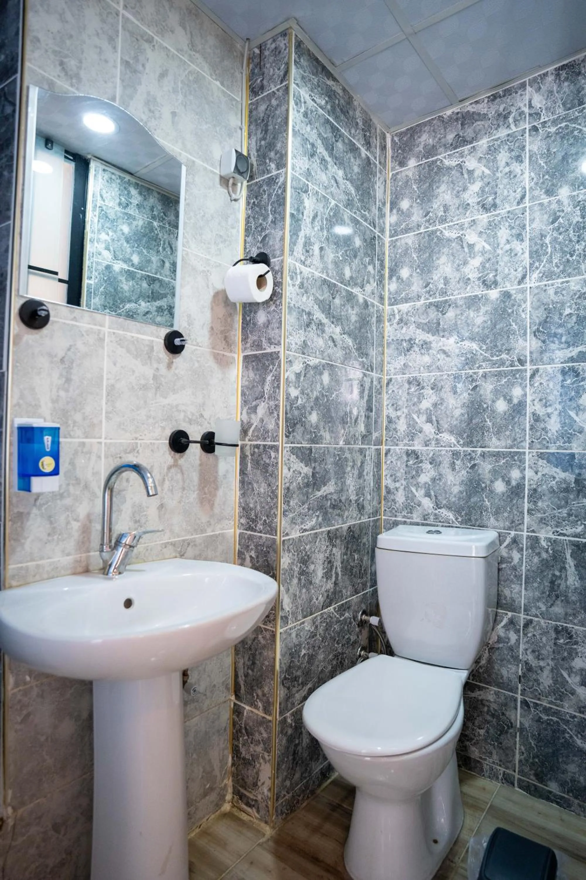 Bathroom in Sarmaşık Otel