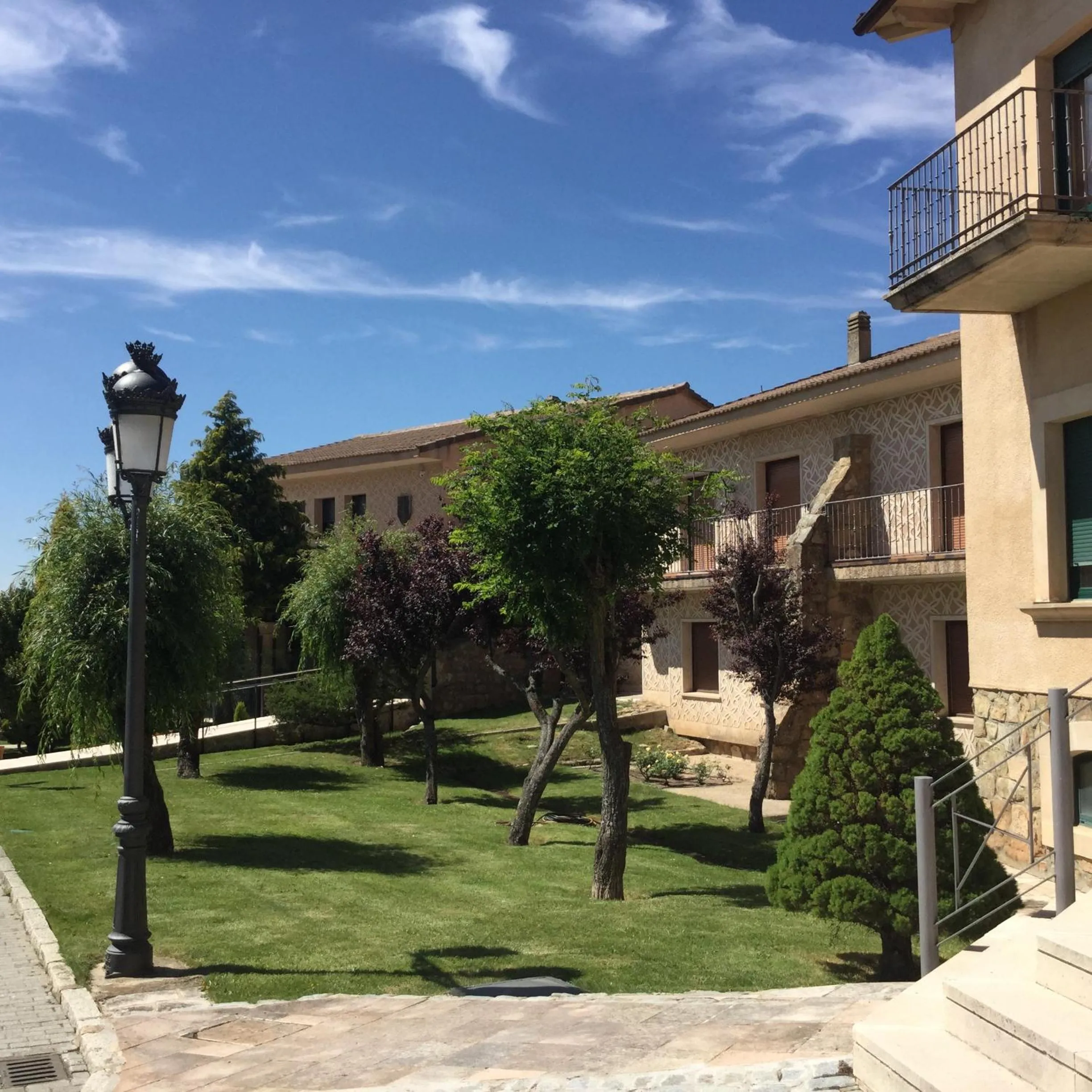 Facade/entrance in Mirasierra