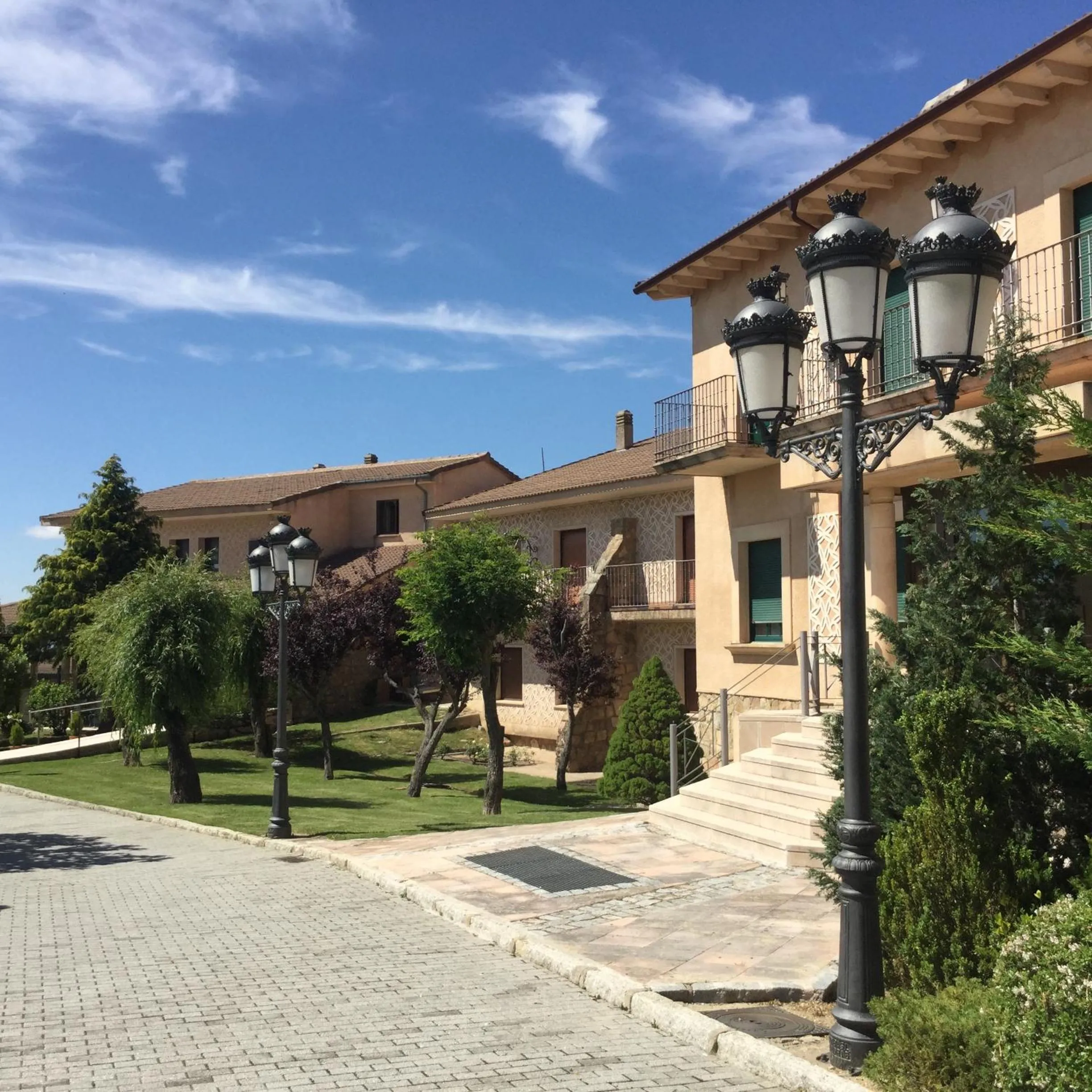 Facade/entrance in Mirasierra