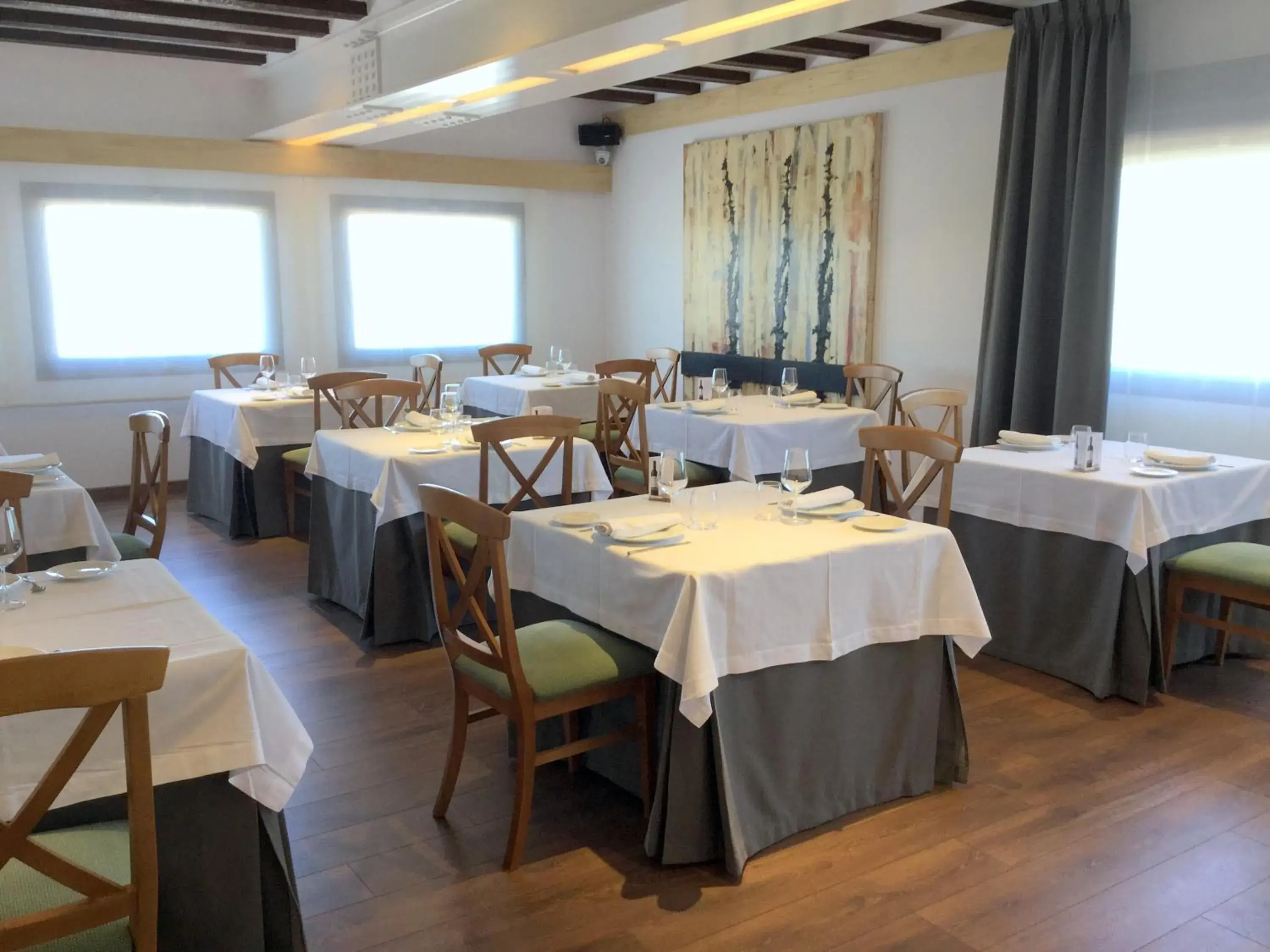 Restaurant/places to eat in Mirasierra Restaurant/places to eat in Mirasierra