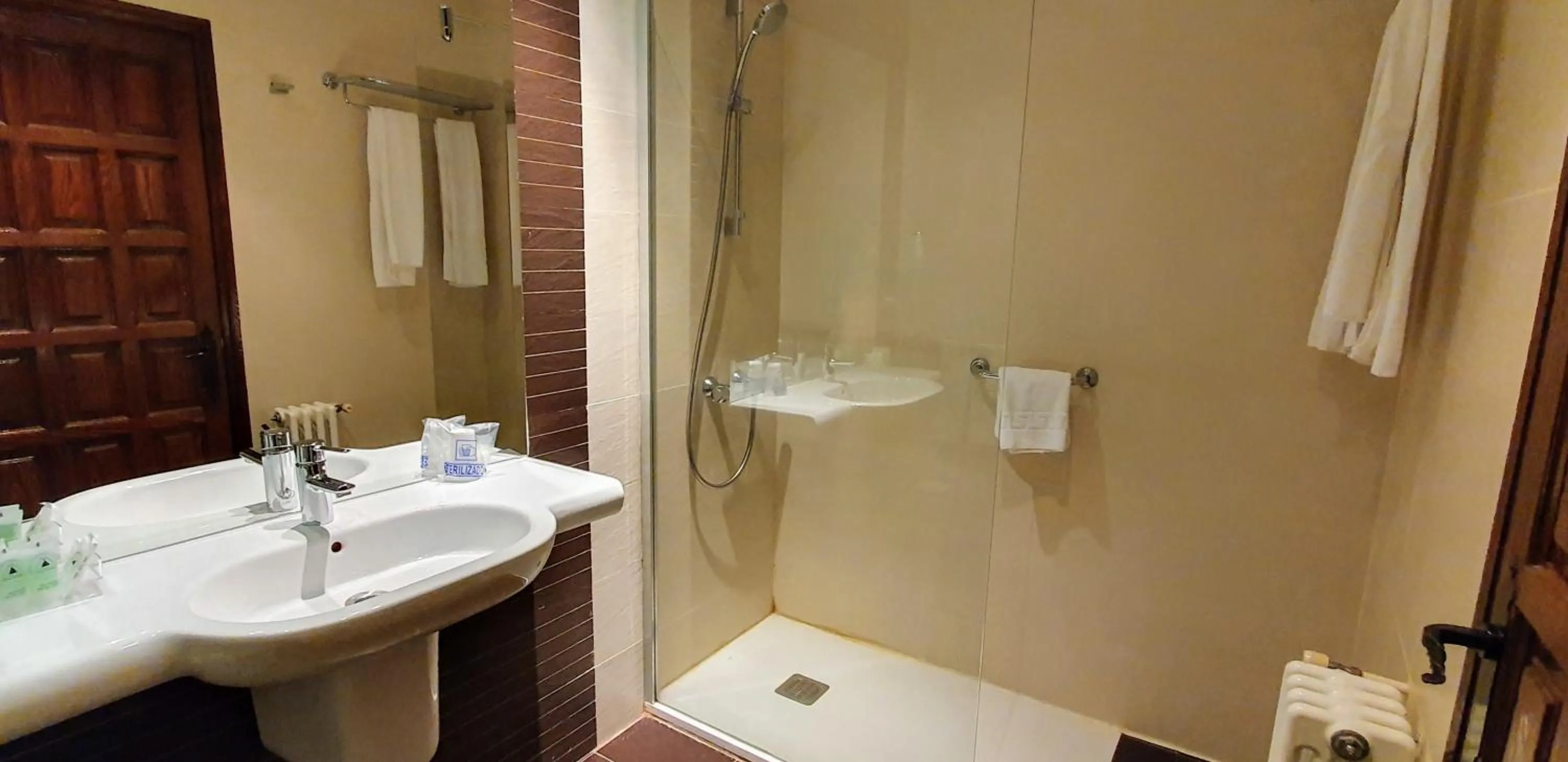 Bathroom in Mirasierra