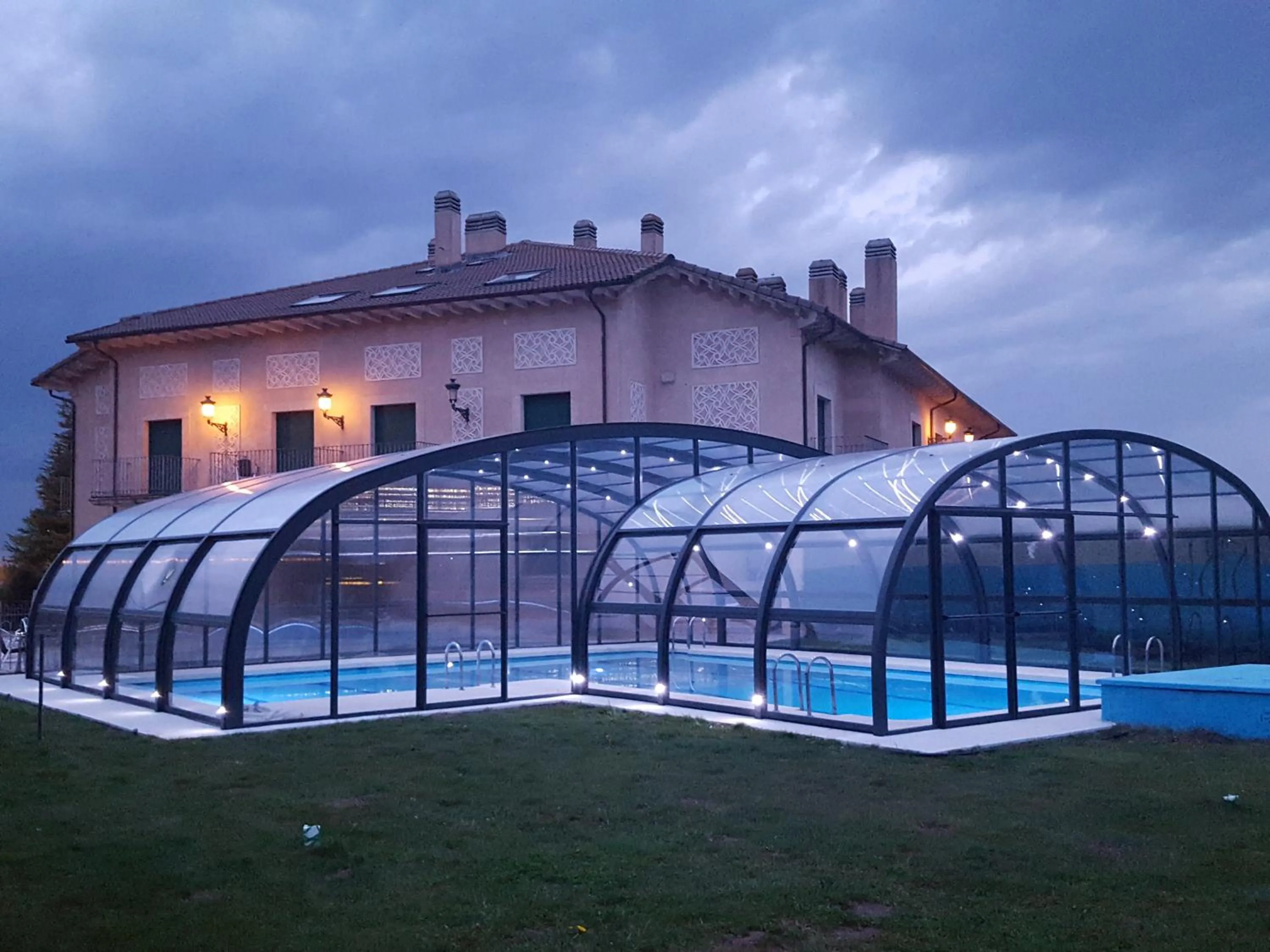 Swimming pool in Mirasierra