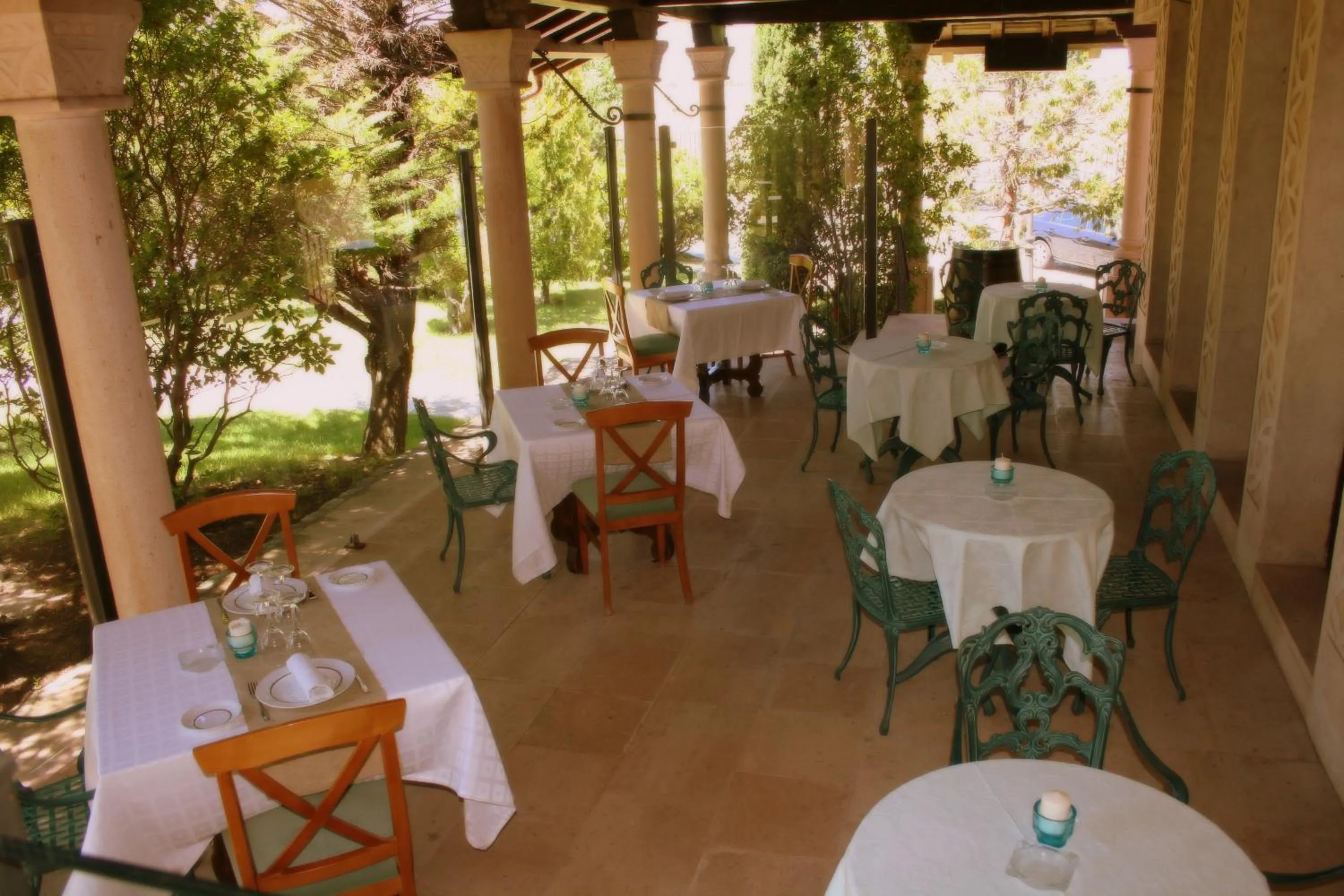 Restaurant/places to eat in Mirasierra