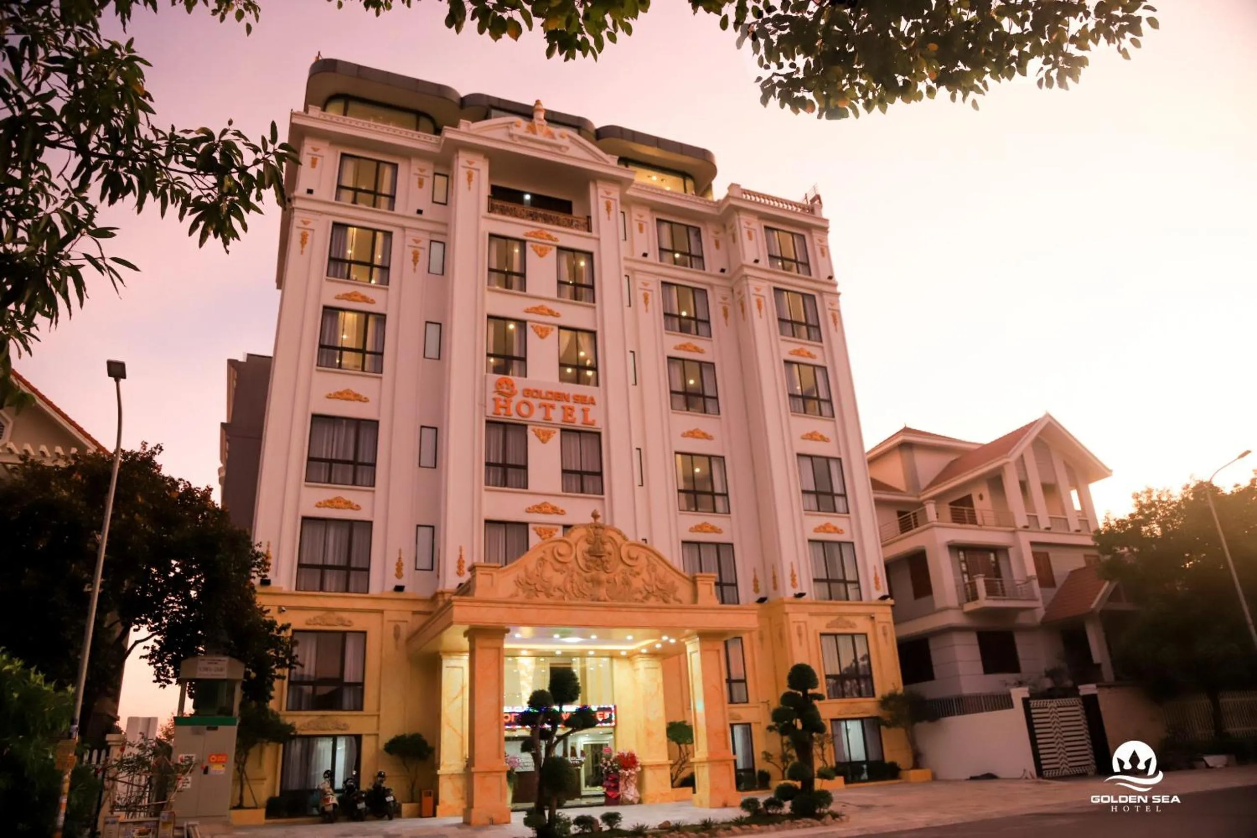 Property building in Golden Sea HaLong Hotel