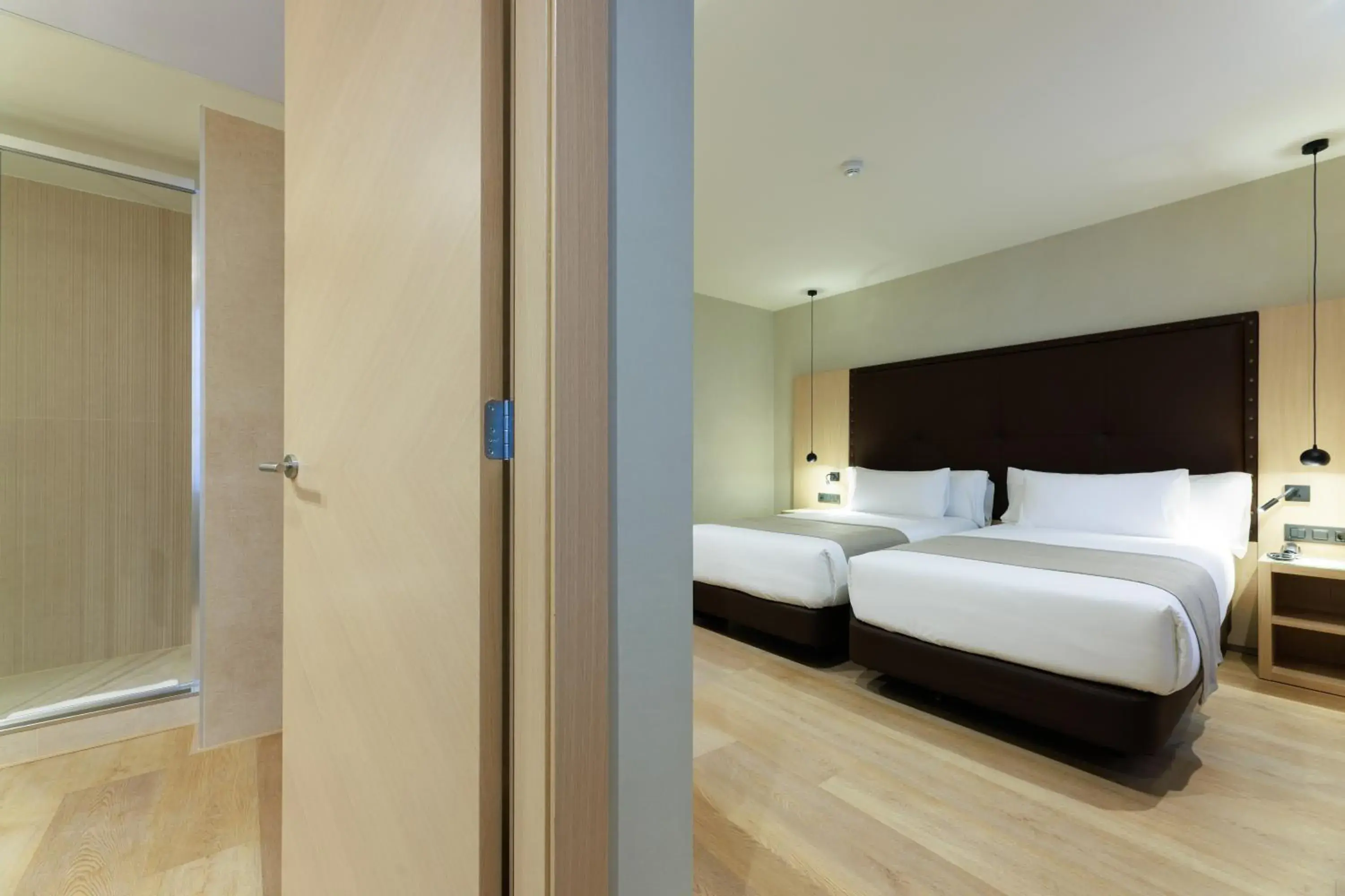 Bedroom, Bed in Gran Hotel Barcino Bedroom, Bed in Gran Hotel Barcino