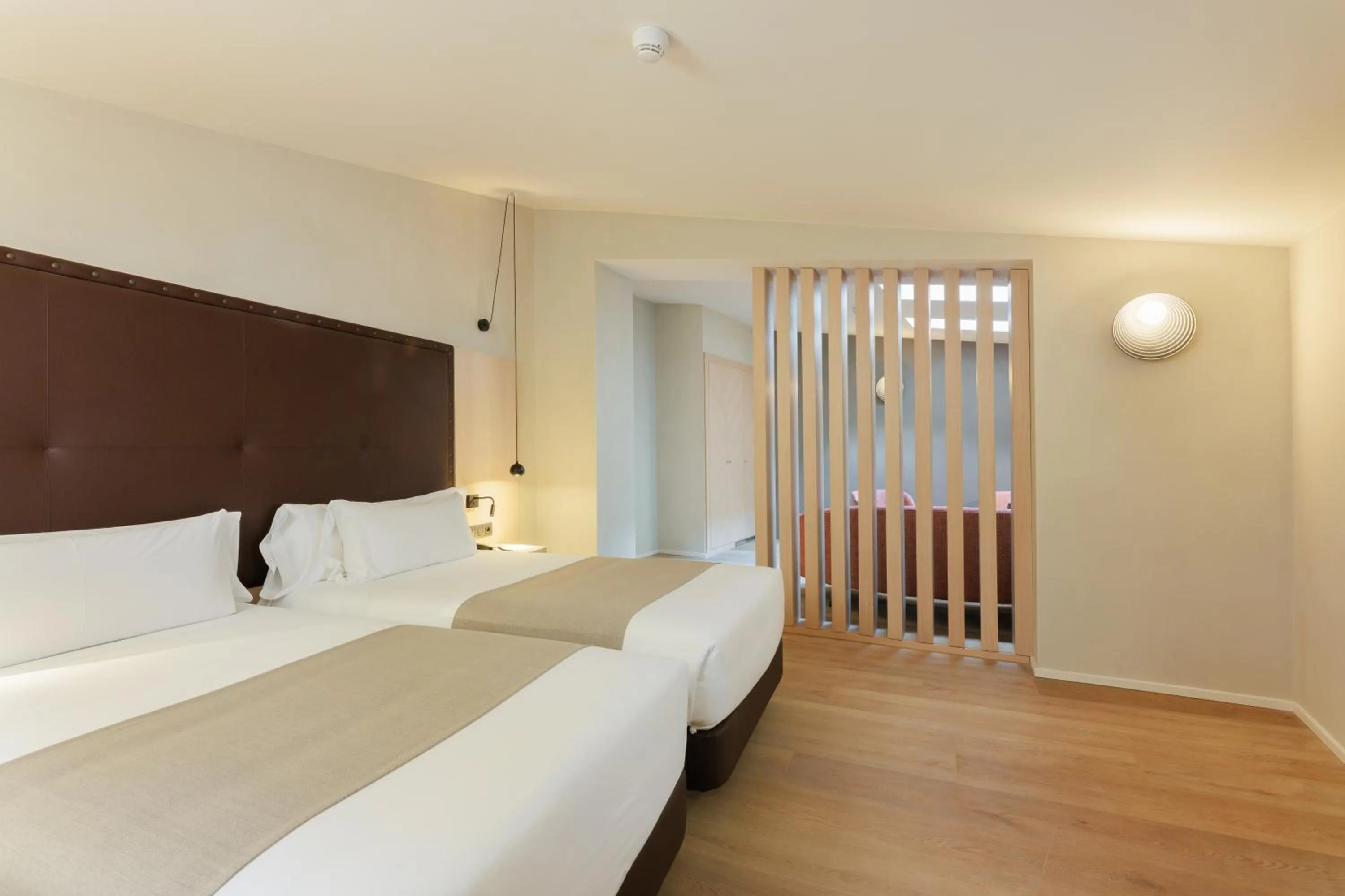 Bedroom, Bed in Gran Hotel Barcino