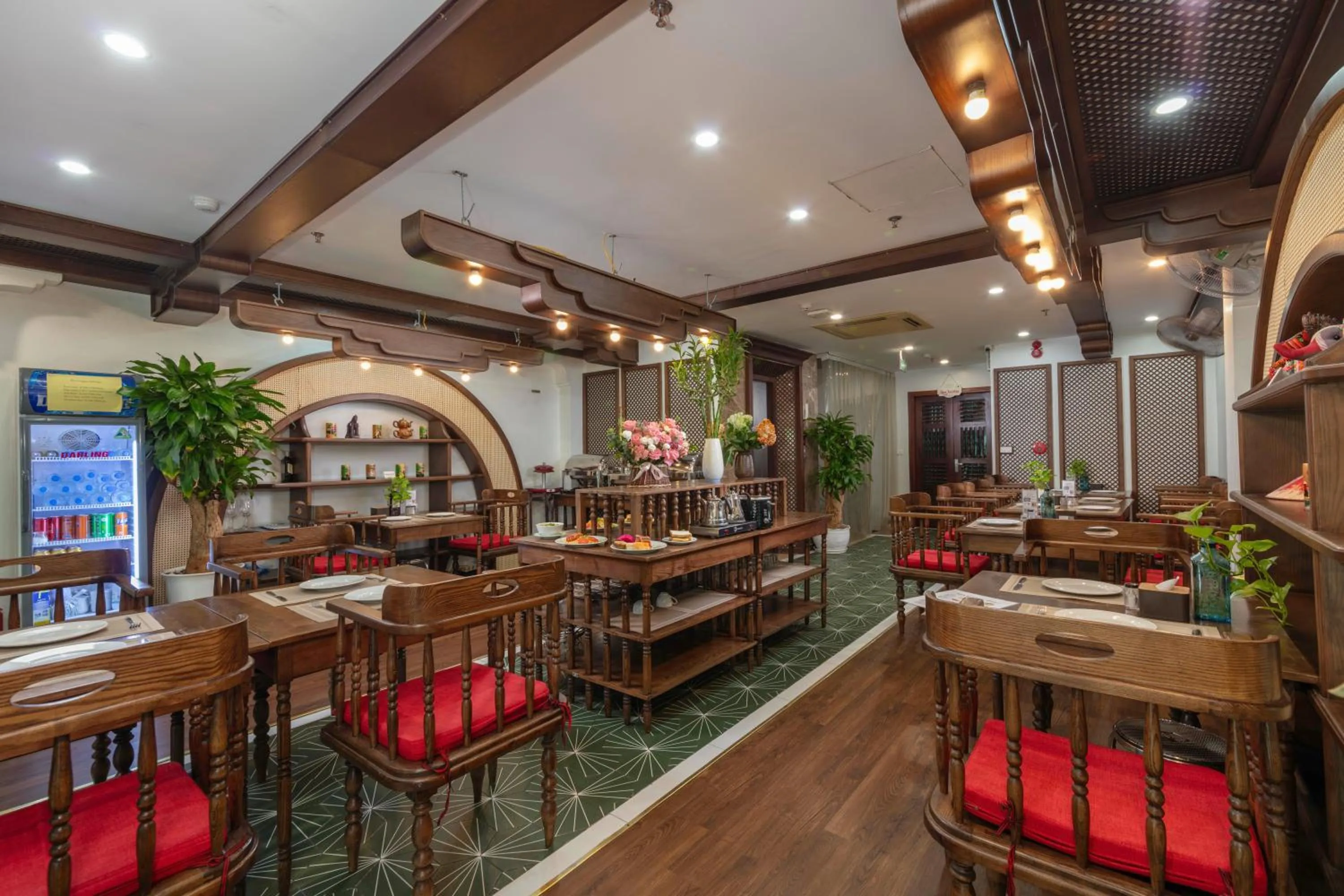 Restaurant/places to eat in Veshia Hotel & Spa