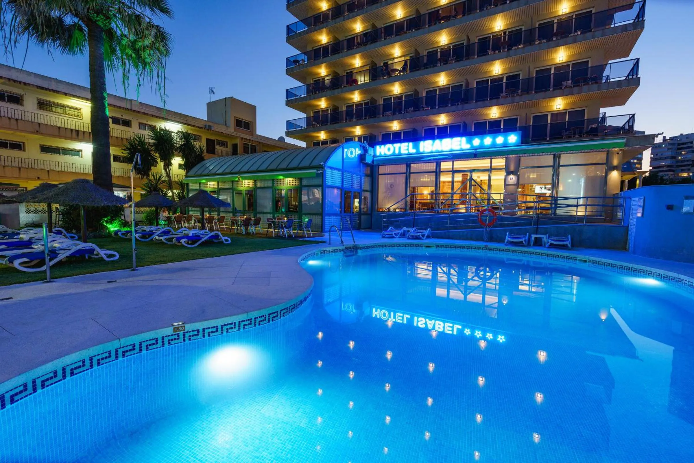 Facade/entrance in Hotel Isabel