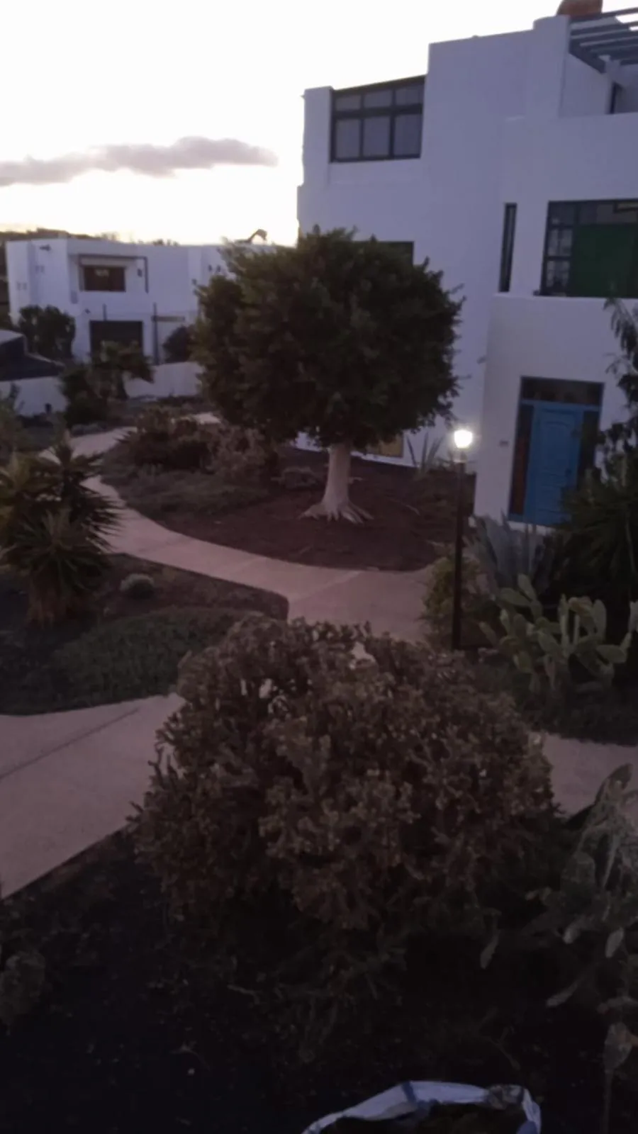 Property building in Blue View Hermoso Apartamento Remodelado Ubicación Ideal