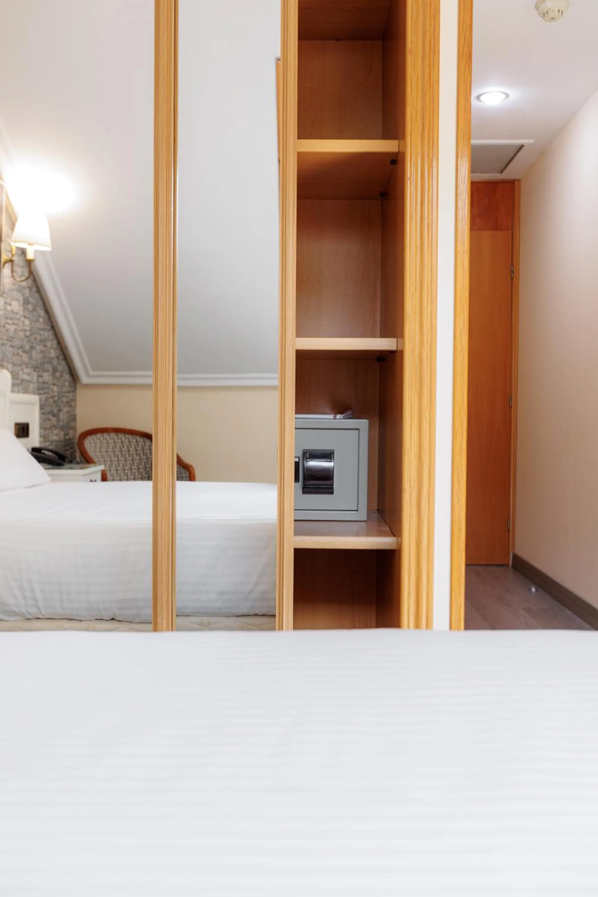 Bed in Hotel Ciudad Cangas de Onis