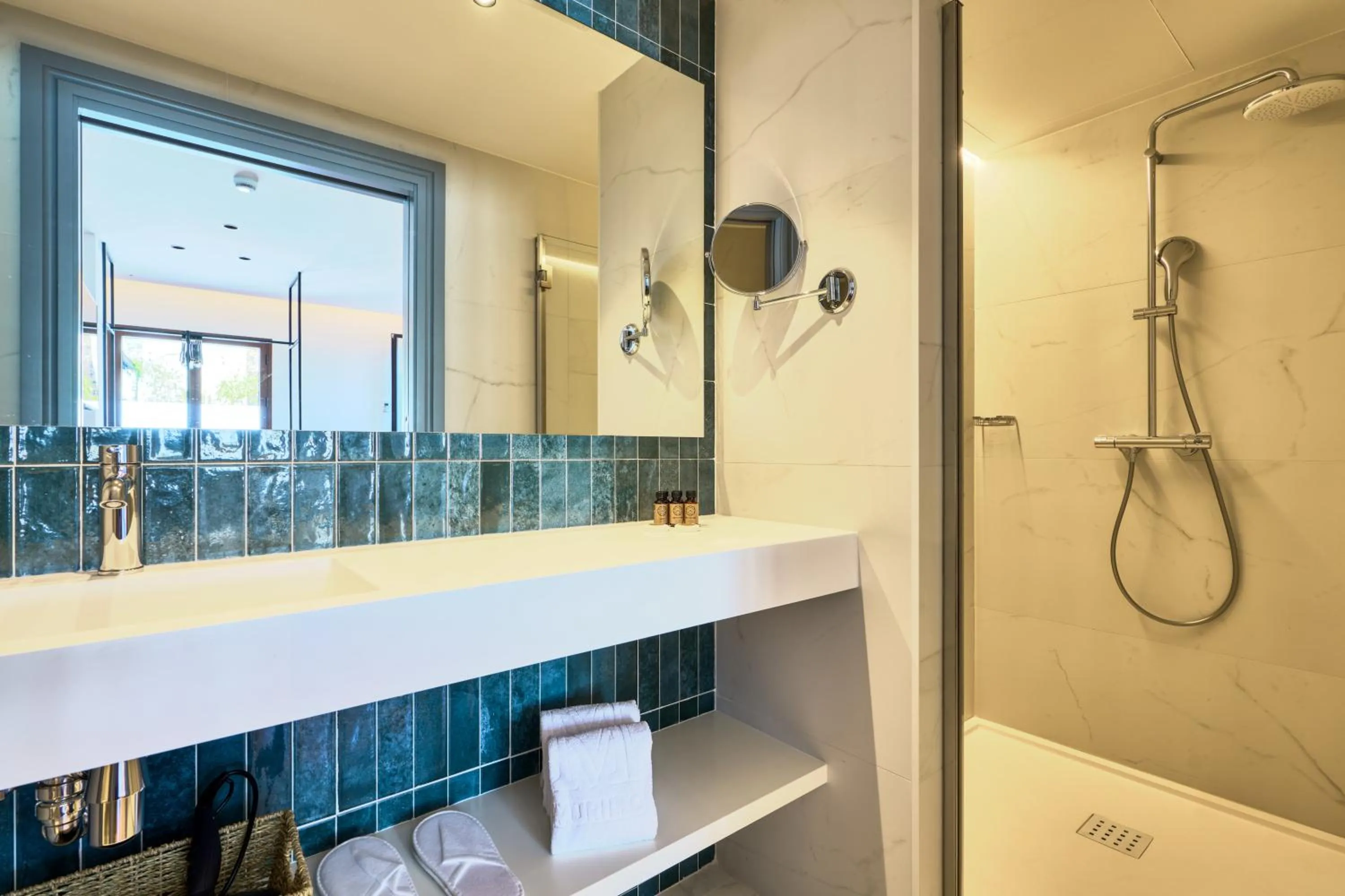 Shower in Hotel Murillo Reinoso