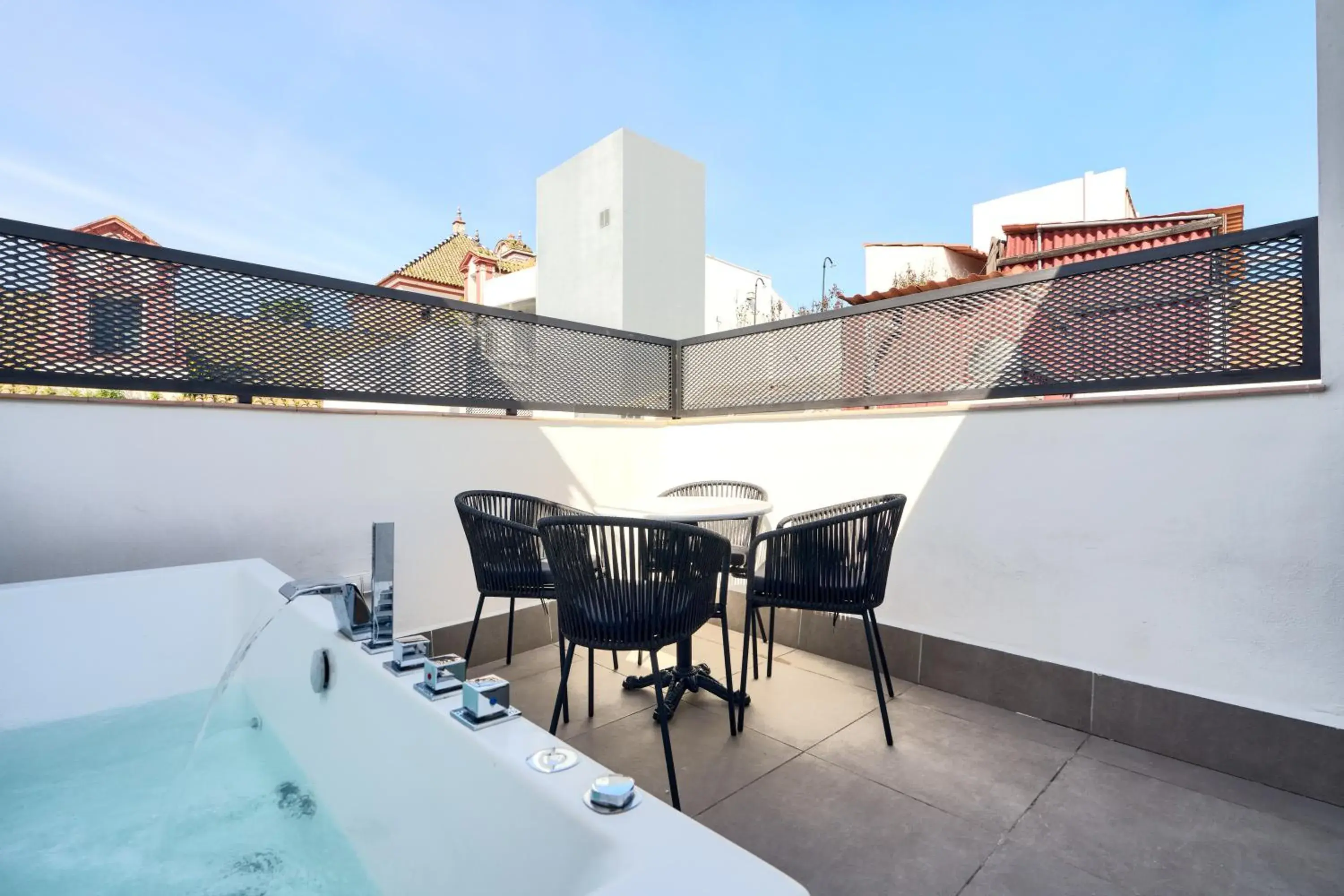 Superior Room with Jacuzzi and terrace in Hotel Murillo Reinoso Superior Room with Jacuzzi and terrace in Hotel Murillo Reinoso