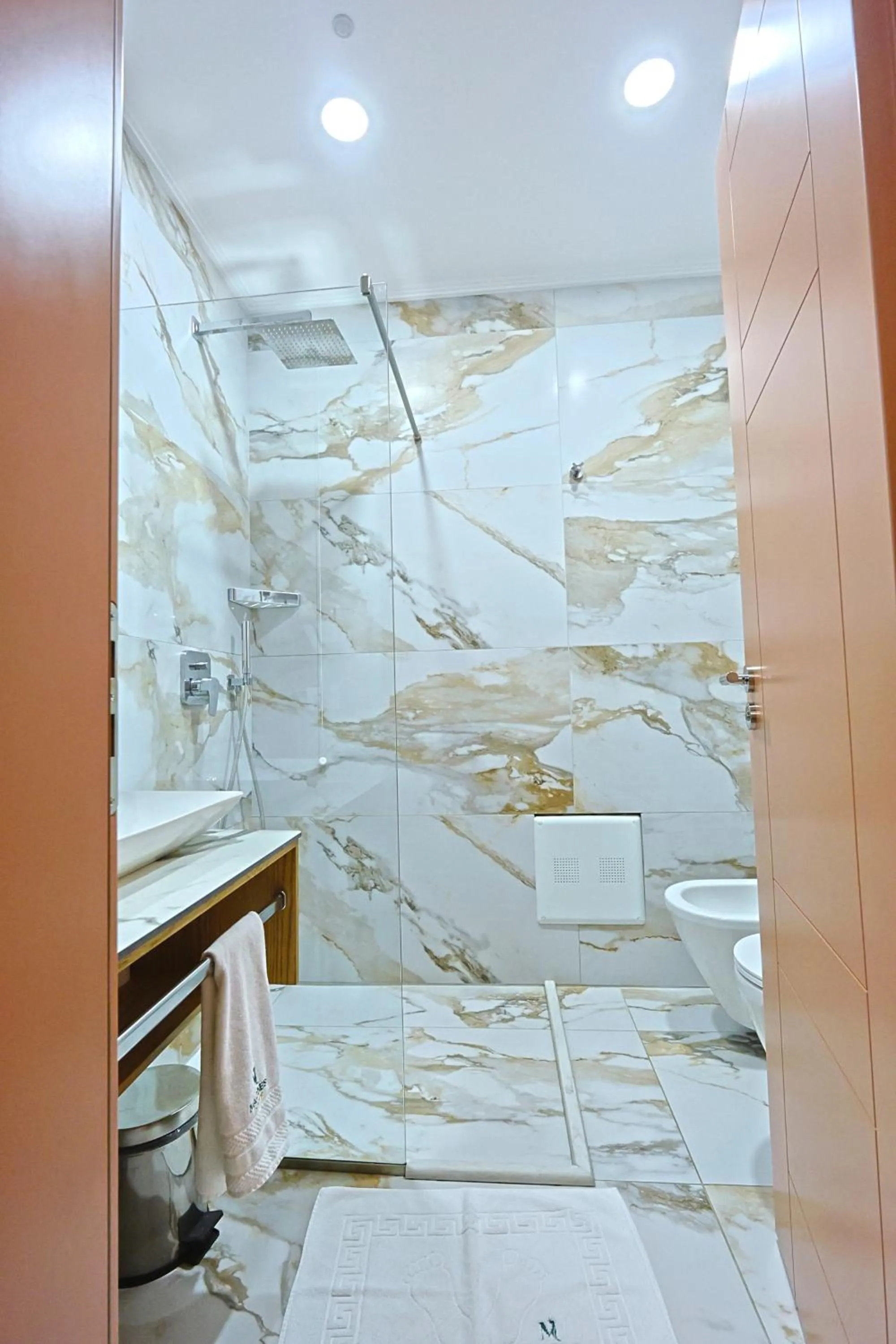 Toilet in Martiness Hotel Durres