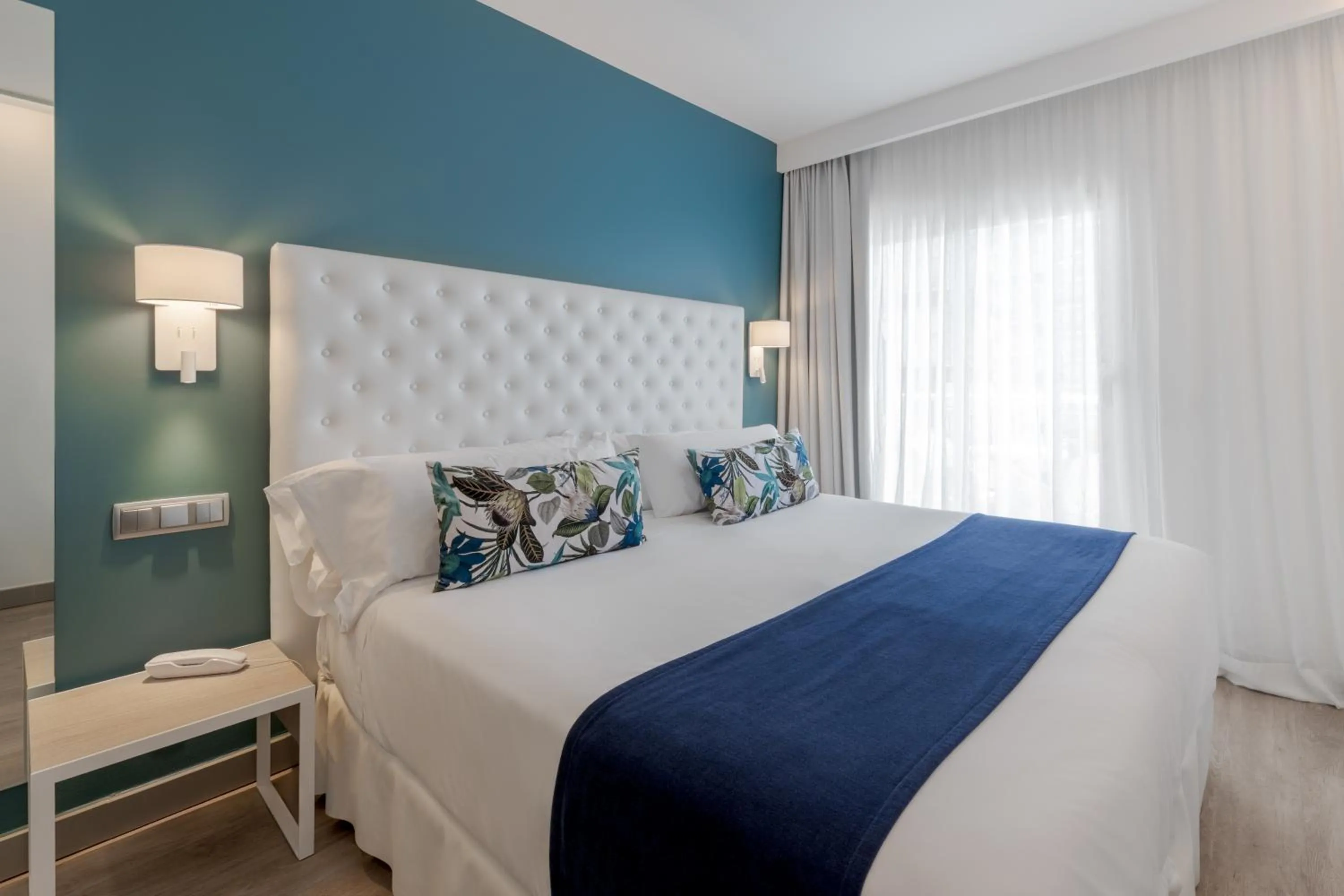 Bed in Hotel Planamar by Escampa Hotels