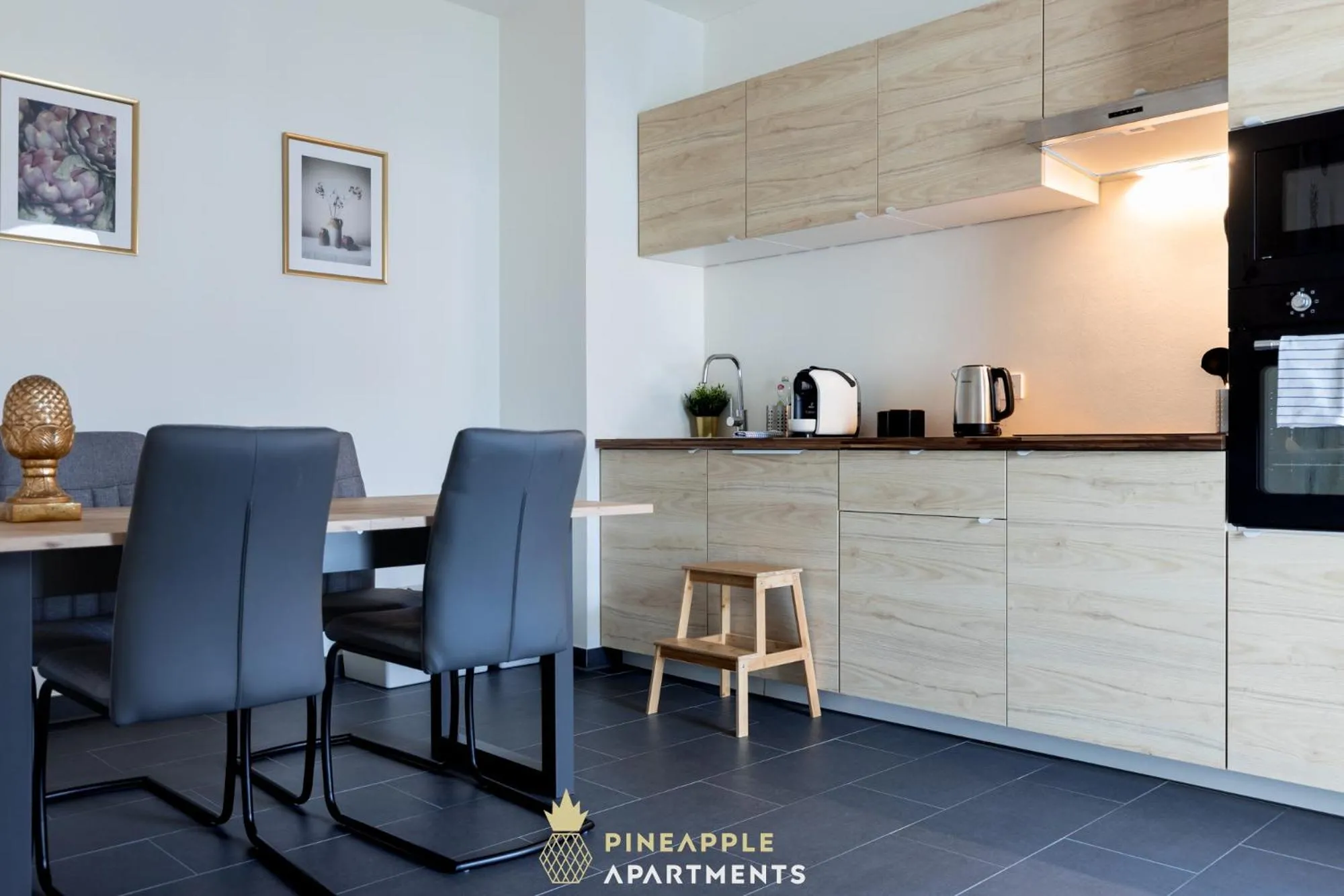 PINEAPPLE APARTMENTS - Altstadt V - 112qm - 1x free parking