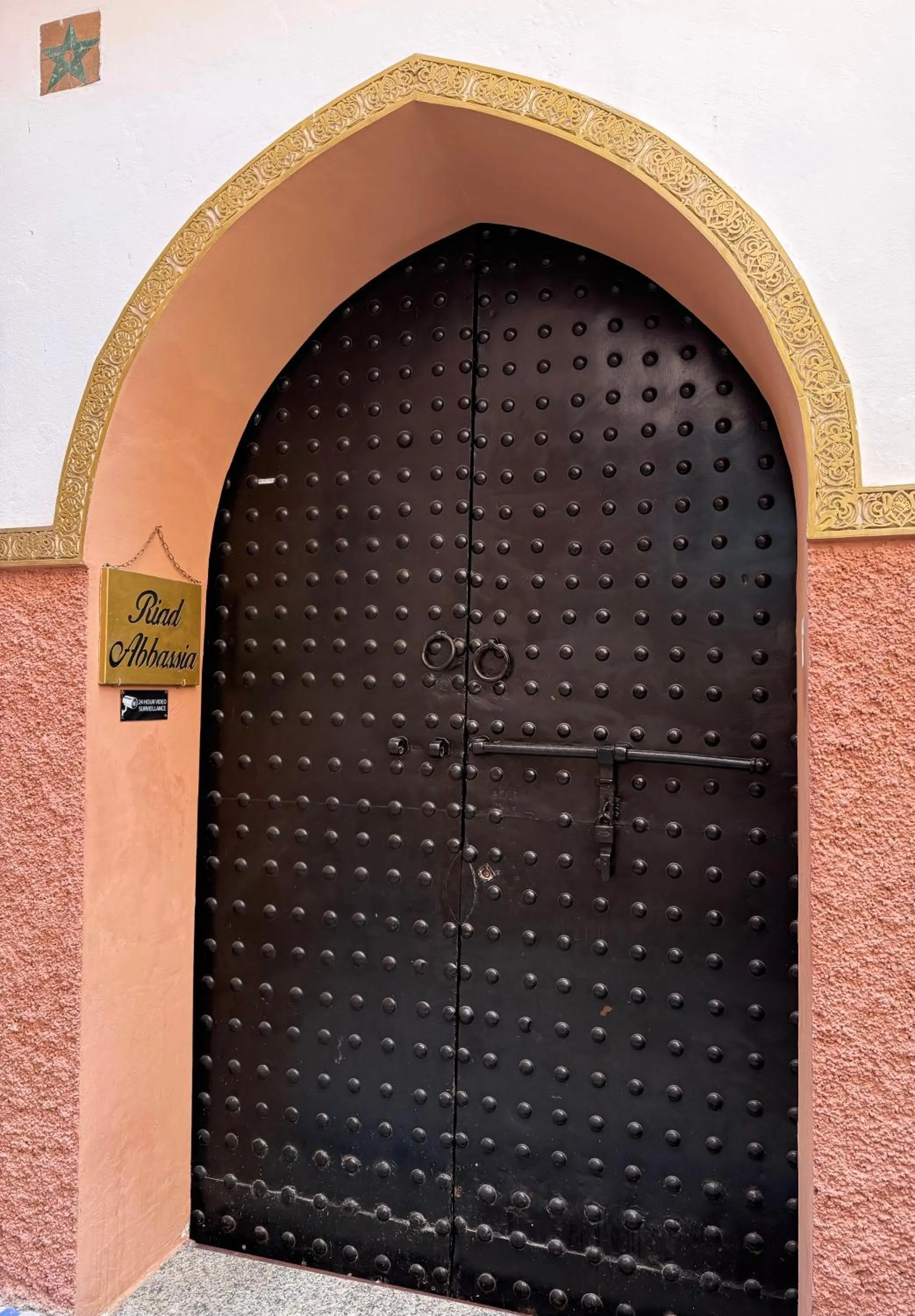 Riad ABBASSIA Marrakech Premiere - Authentic Medina Experience