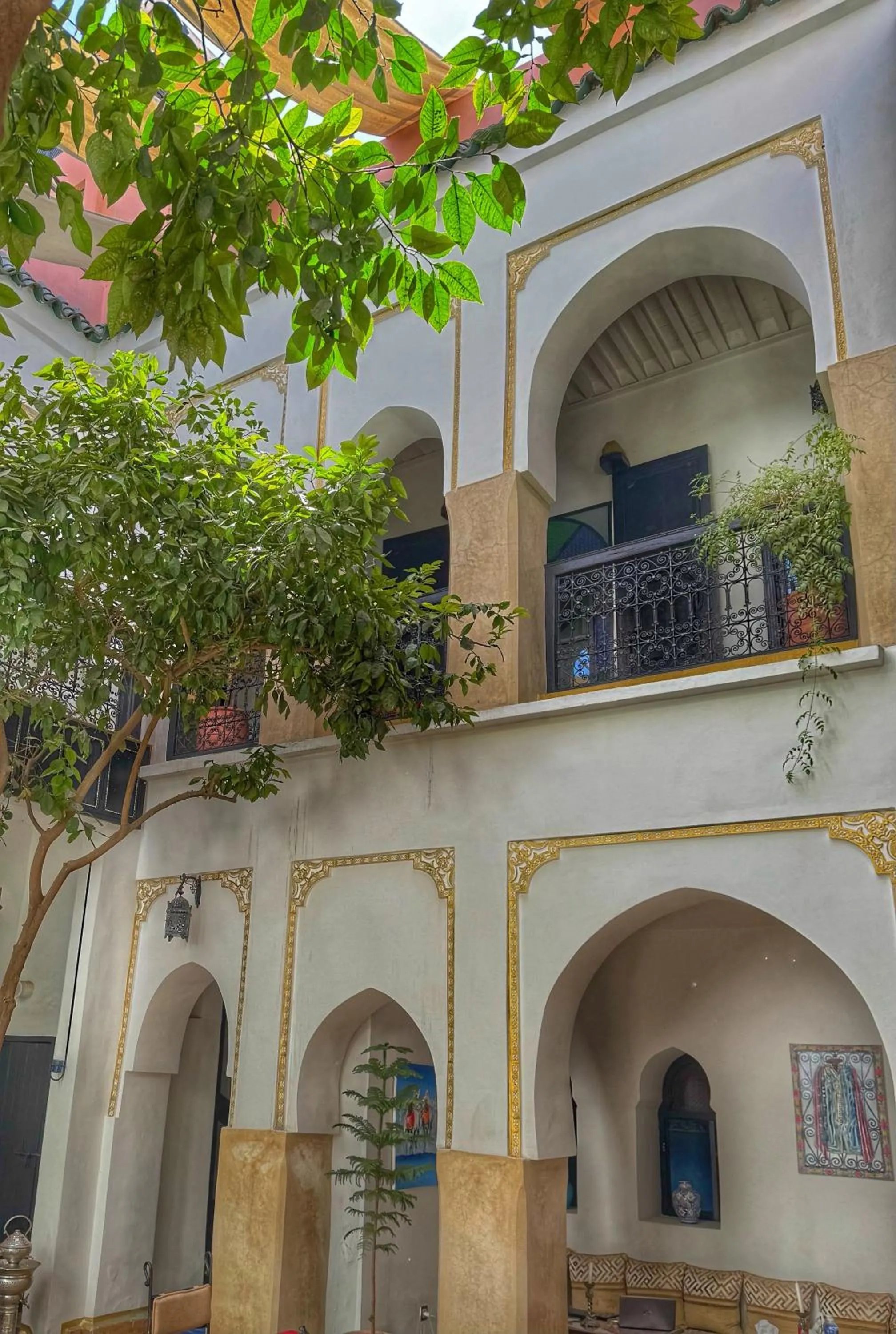 Riad ABBASSIA Marrakech Premiere - Authentic Medina Experience