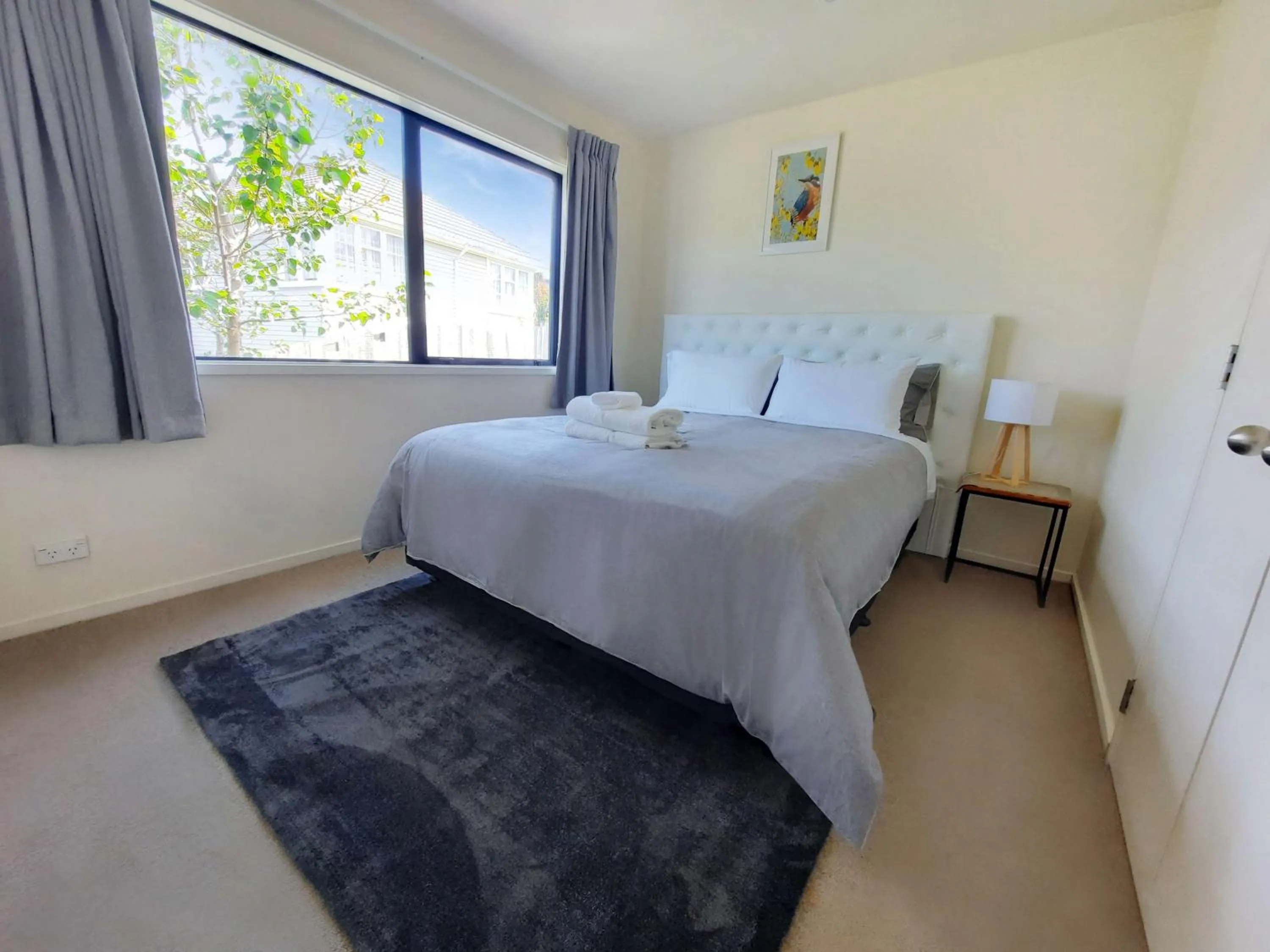 Bedroom, Bed in Twin Stars