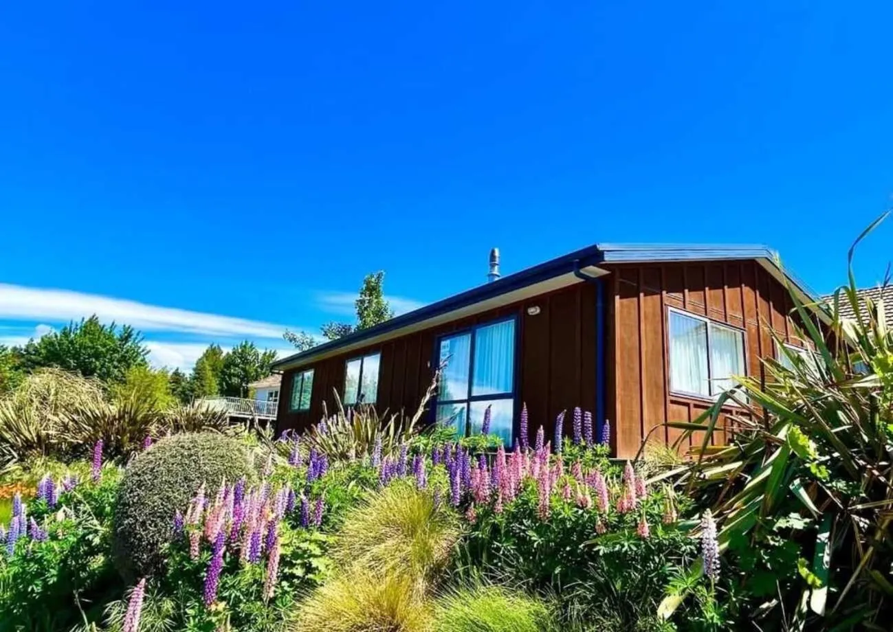 Property building in Twin Stars