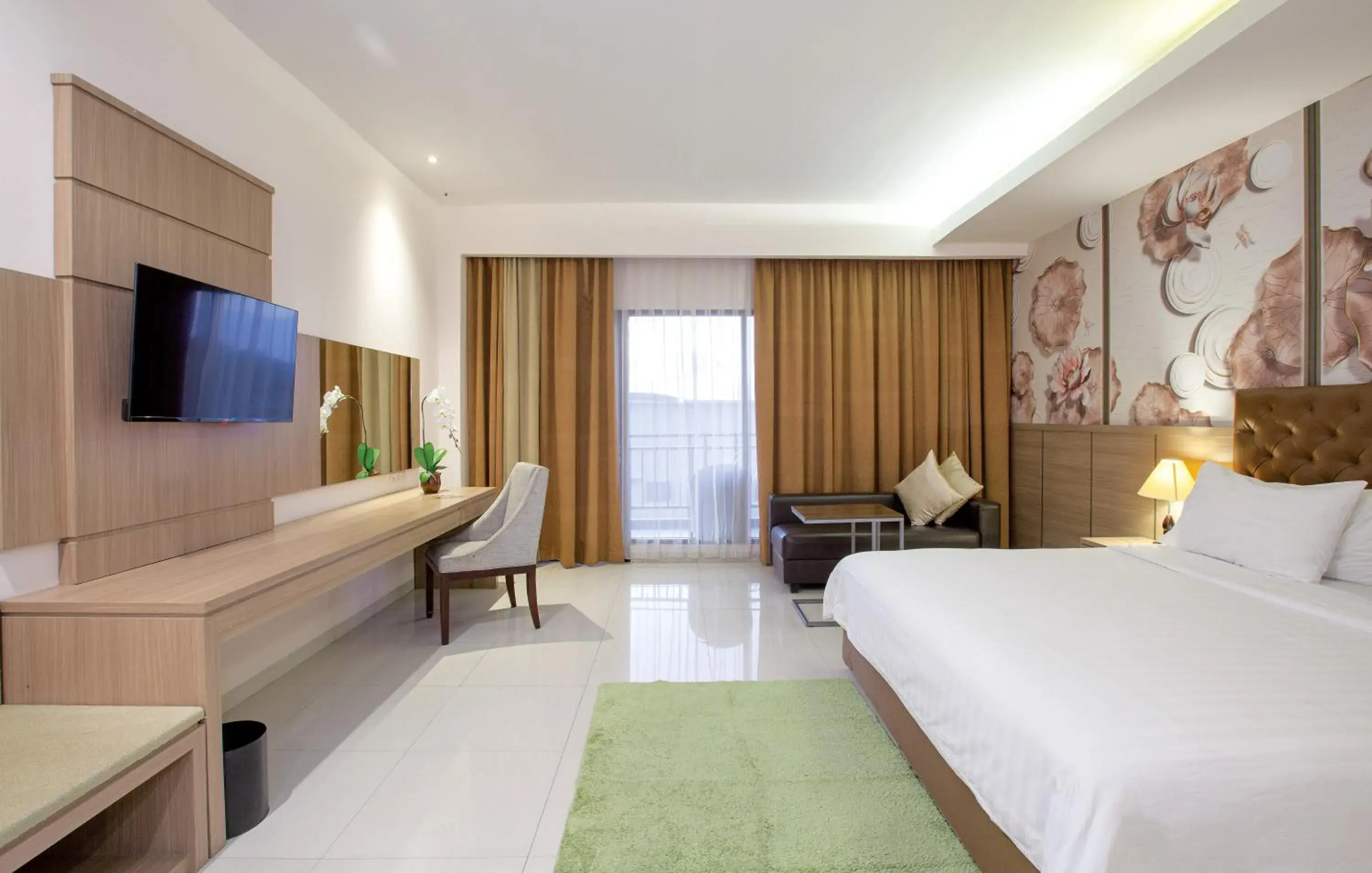 Executive King Room in The Green Peak, ARTOTEL Curated Executive King Room in The Green Peak, ARTOTEL Curated