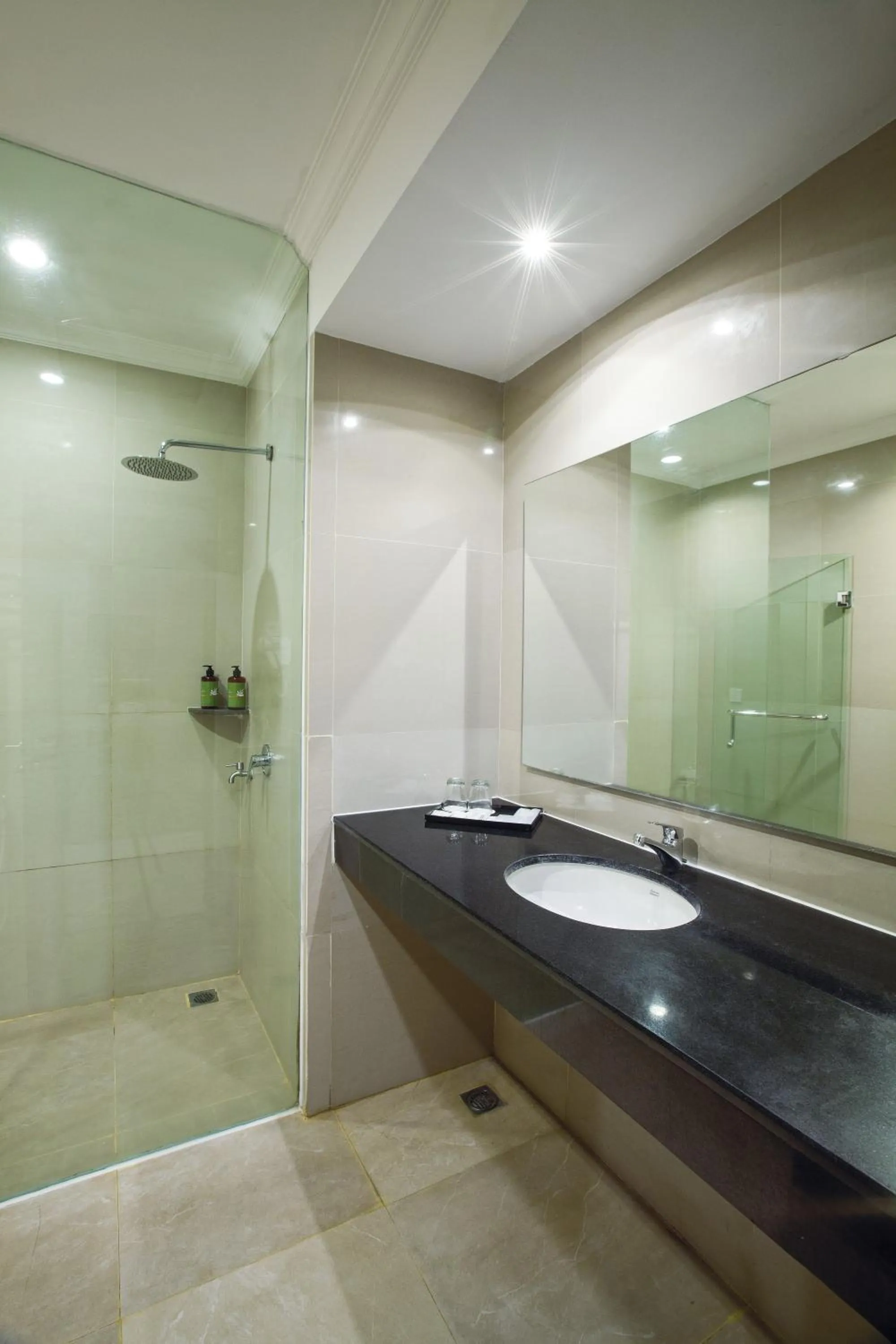 Bathroom in The Green Peak, ARTOTEL Curated