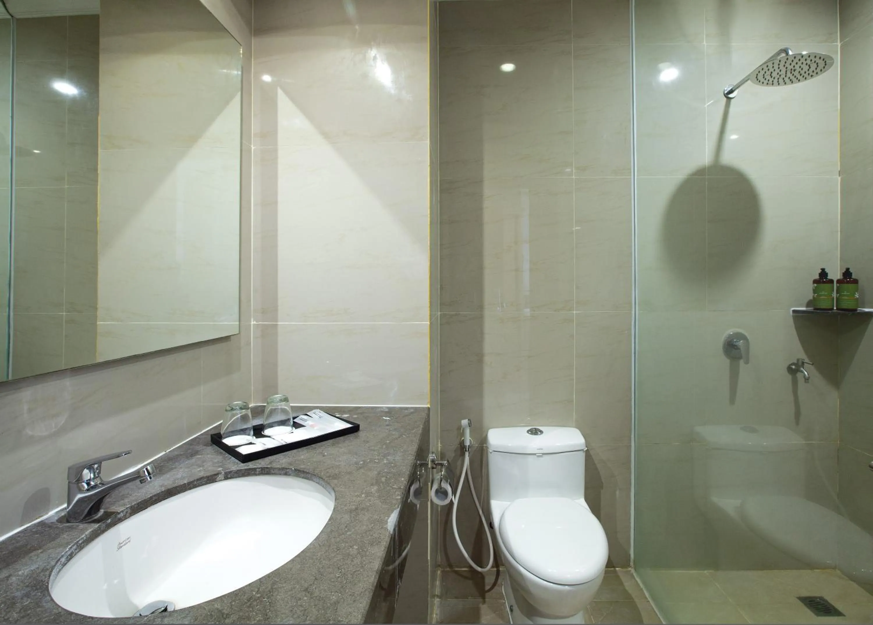 Bathroom in The Green Peak, ARTOTEL Curated