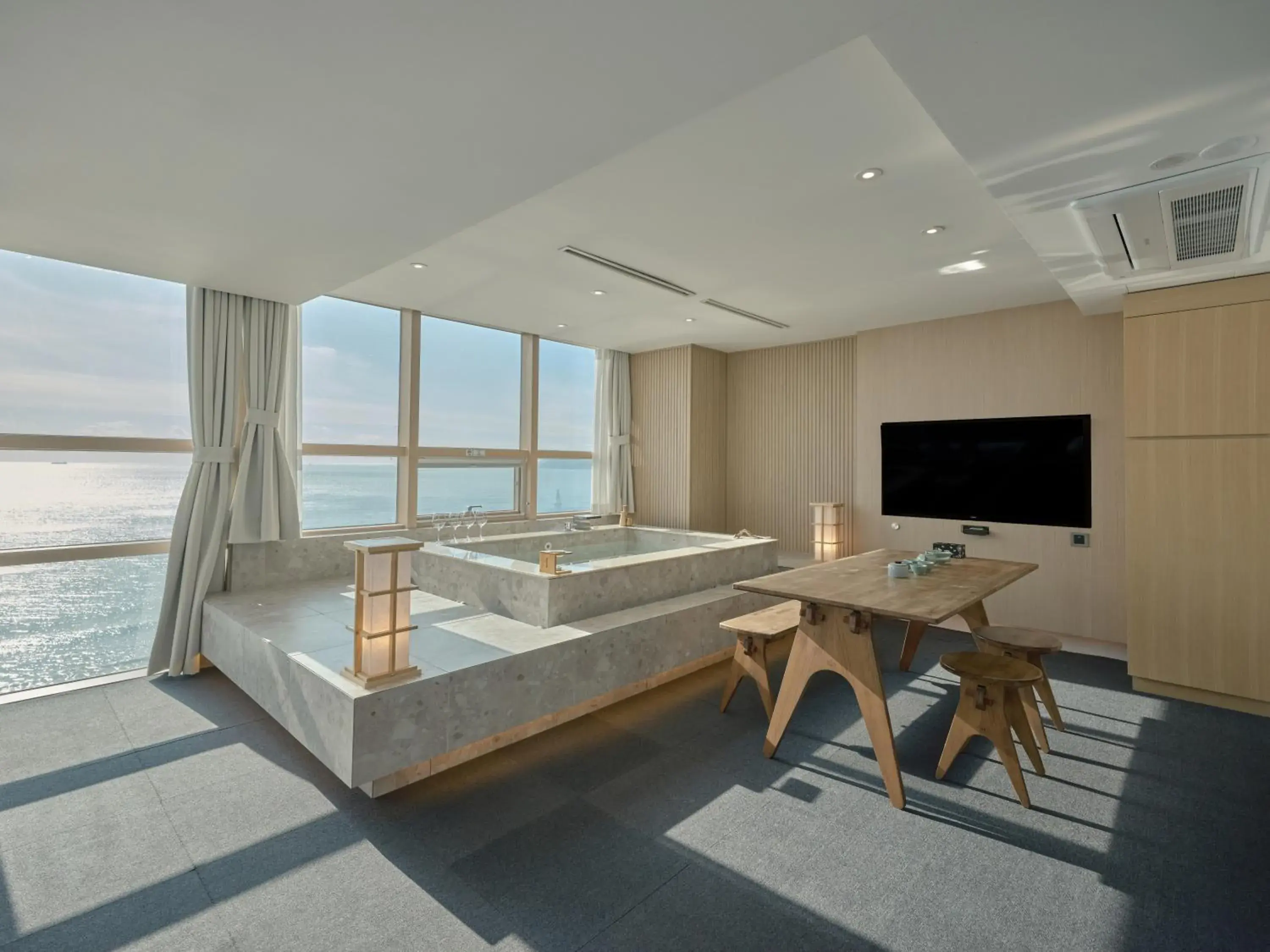 Sea view, Bed in UH Suite The Haeundae Sea view, Bed in UH Suite The Haeundae