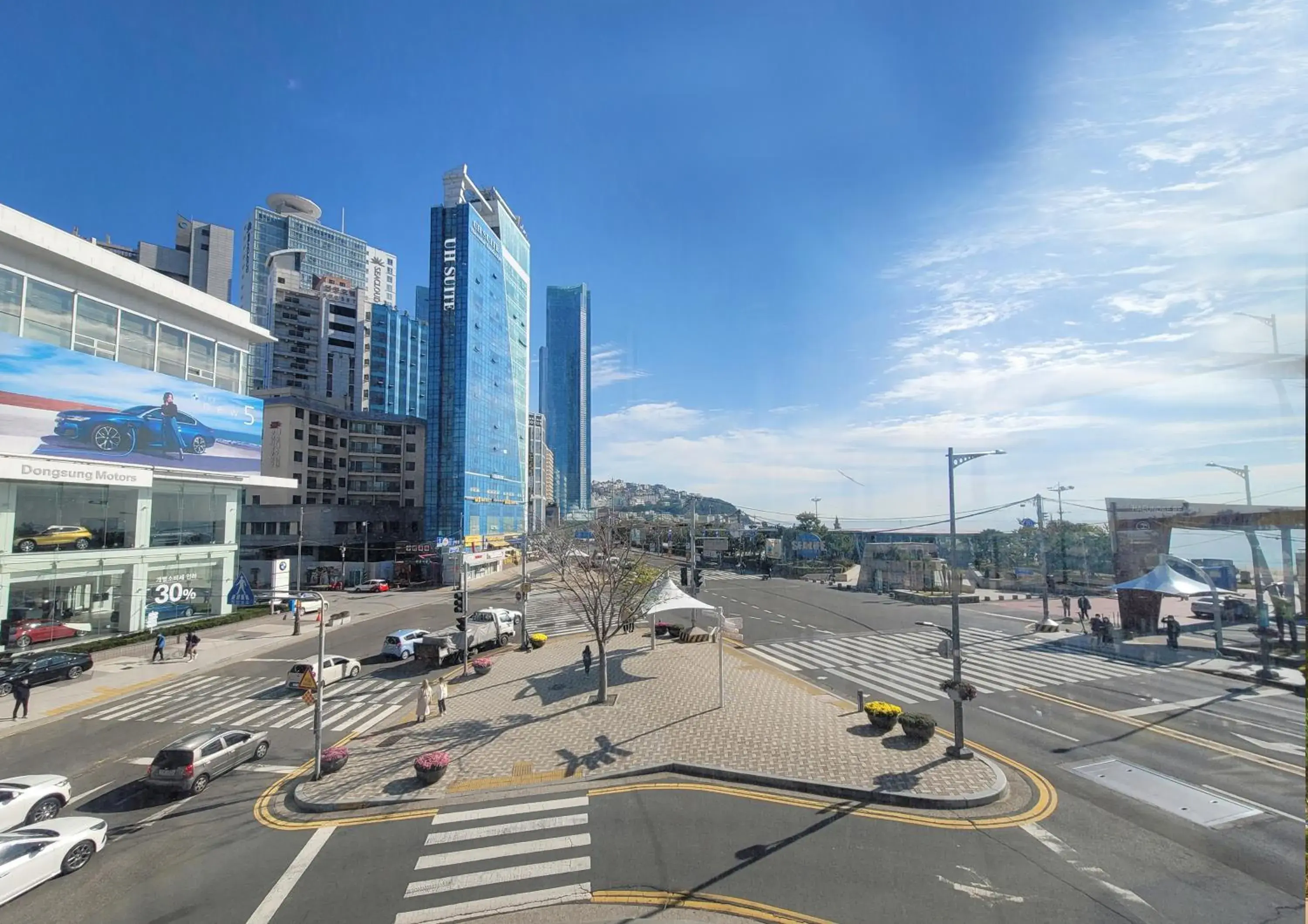 Property building in UH Suite The Haeundae Property building in UH Suite The Haeundae