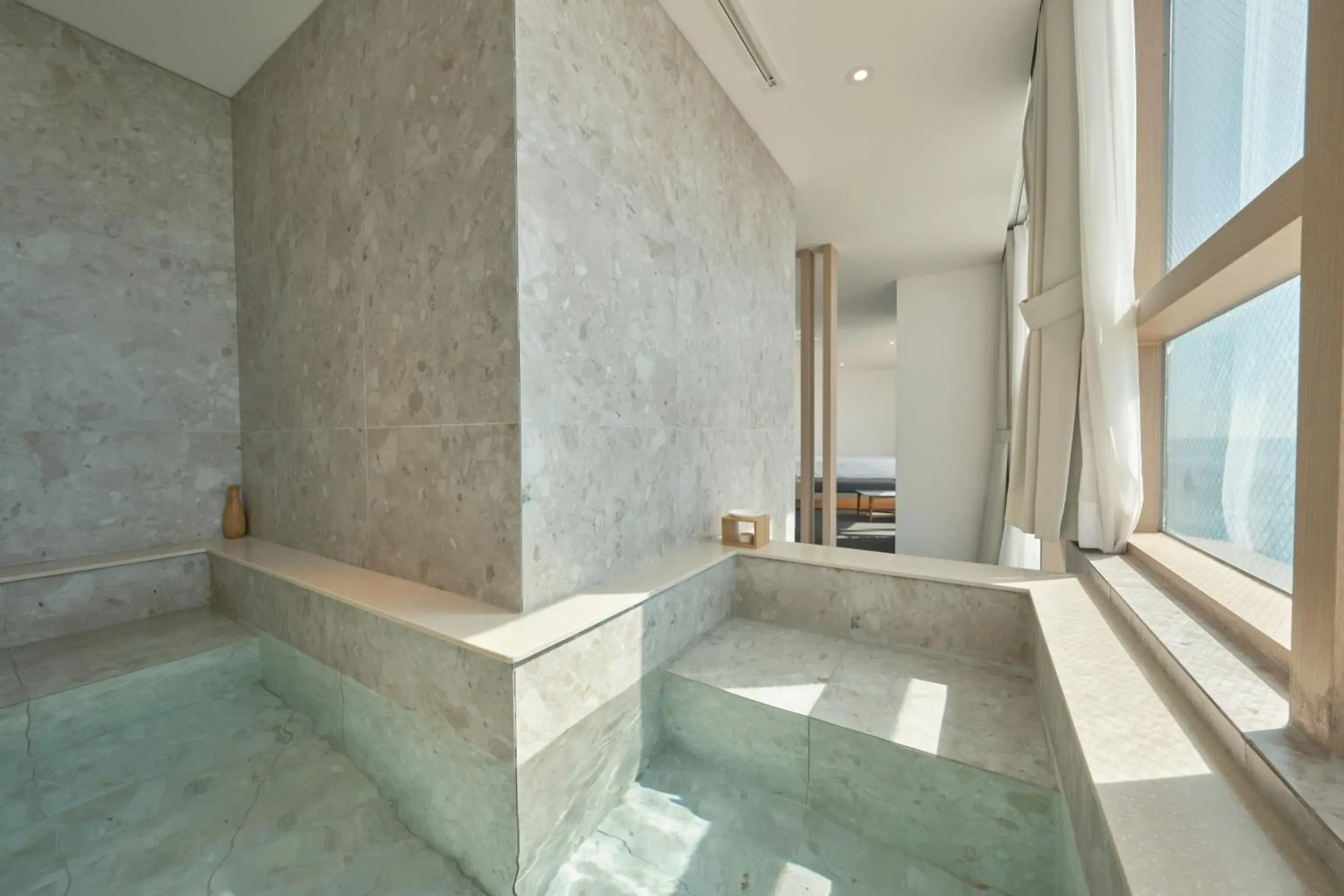 Spa and wellness centre/facilities in UH Suite The Haeundae Spa and wellness centre/facilities in UH Suite The Haeundae