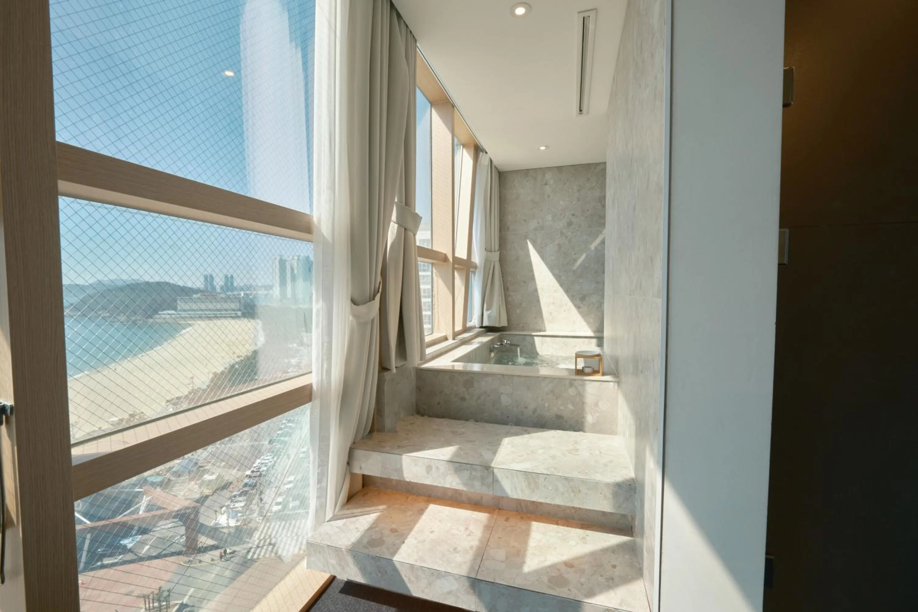 Spa and wellness centre/facilities in UH Suite The Haeundae